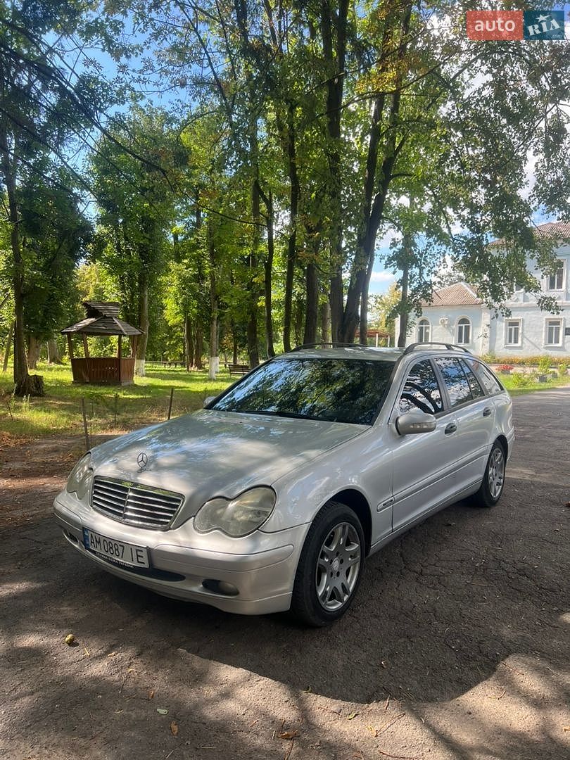 Mercedes-Benz C-Class 2003 VIN WDB2032061F427567 фото оголошення 10 з 16