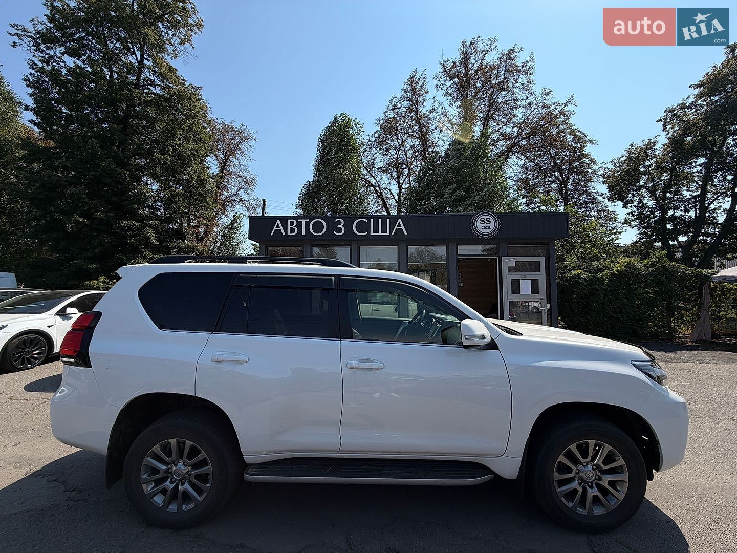 Toyota Land Cruiser Prado 2019 VIN JTEBU3FJ20K173470 фото оголошення 5 з 28