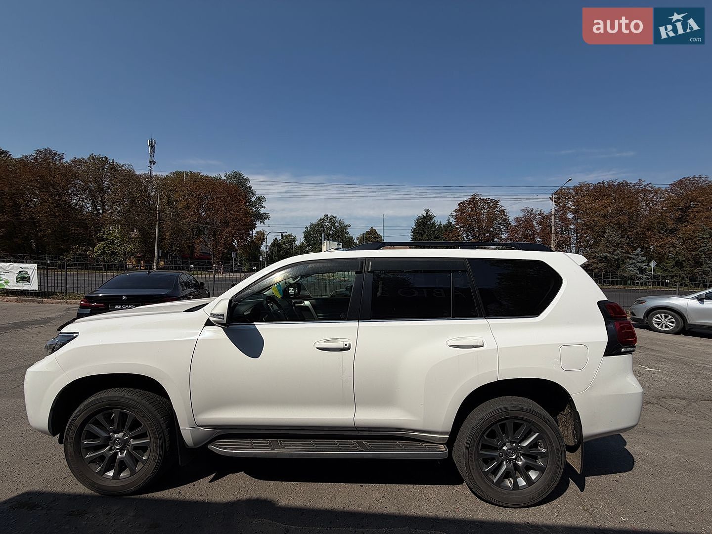 Toyota Land Cruiser Prado 2019 VIN JTEBU3FJ20K173470 фото оголошення 9 з 28