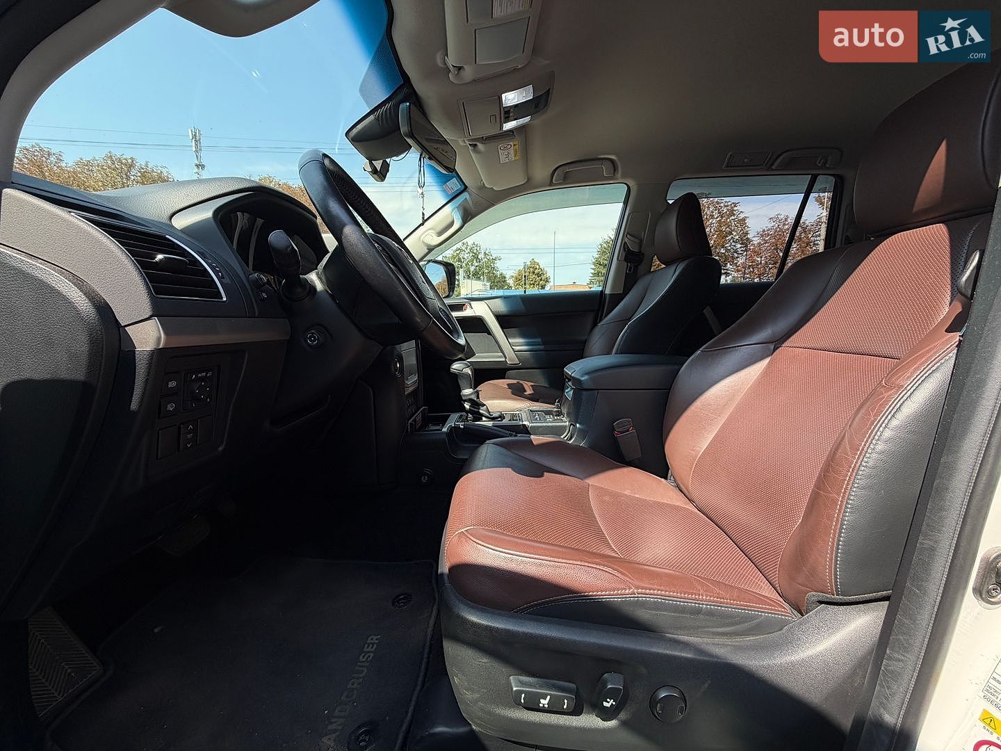 Toyota Land Cruiser Prado 2019 VIN JTEBU3FJ20K173470 фото оголошення 13 з 28