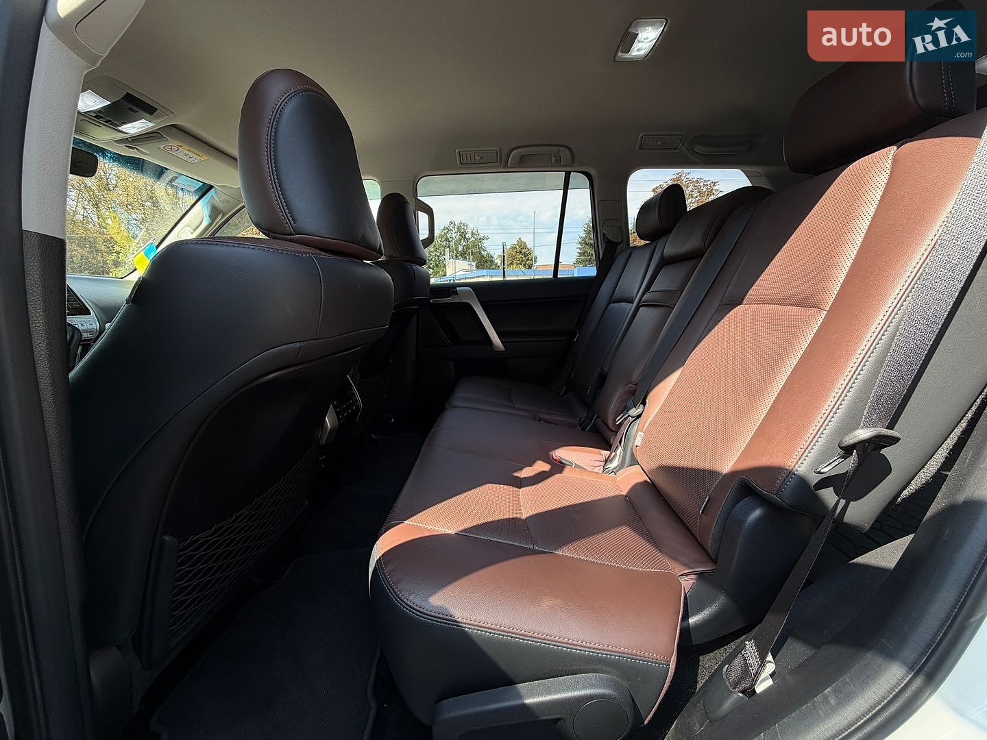 Toyota Land Cruiser Prado 2019 VIN JTEBU3FJ20K173470 фото оголошення 21 з 28