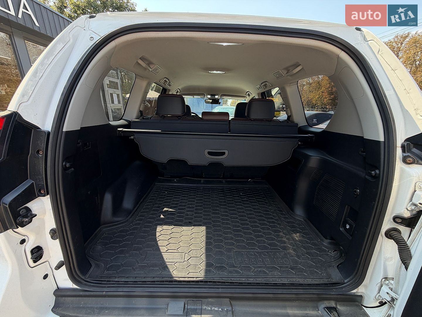 Toyota Land Cruiser Prado 2019 VIN JTEBU3FJ20K173470 фото оголошення 25 з 28