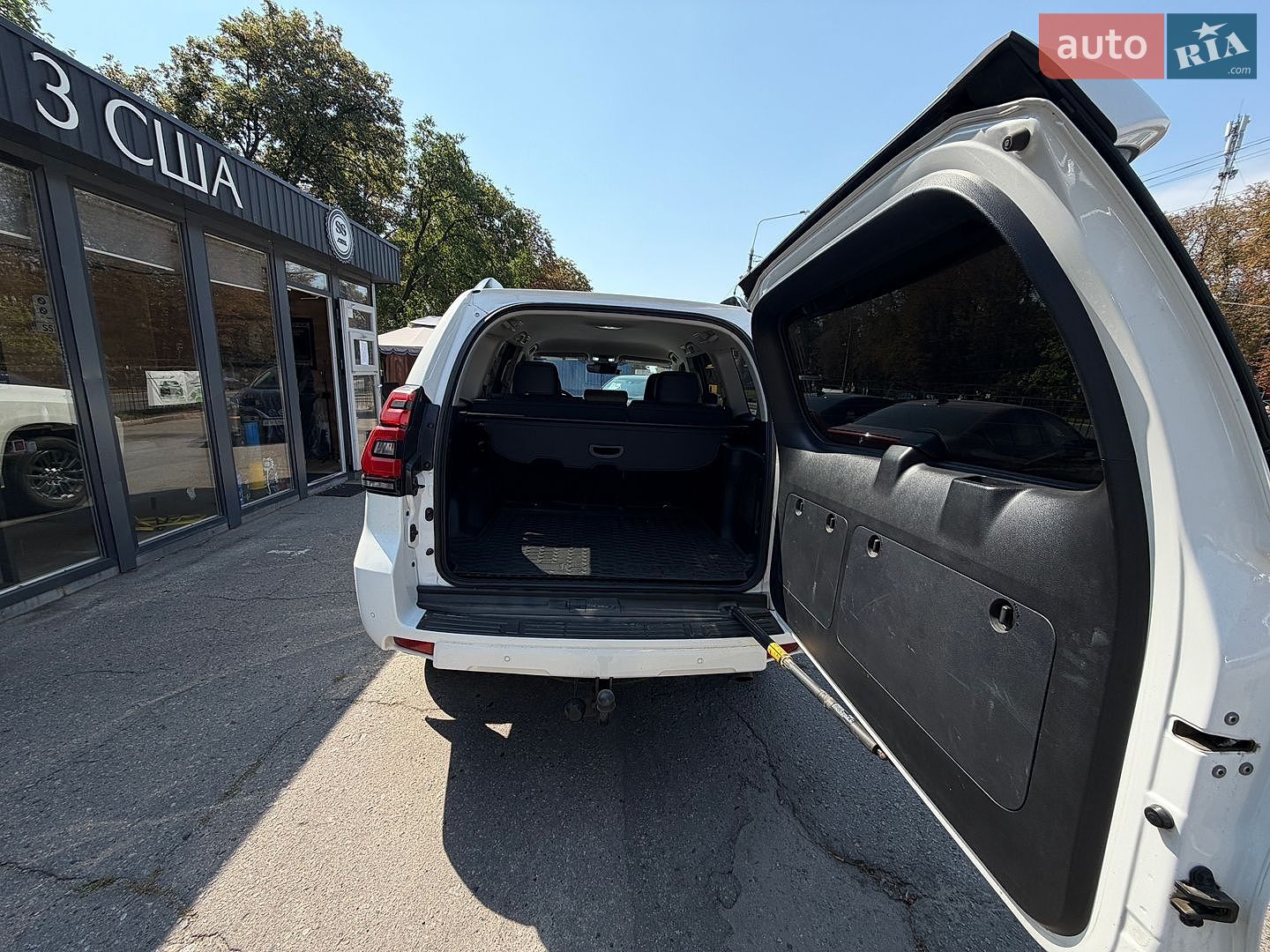 Toyota Land Cruiser Prado 2019 VIN JTEBU3FJ20K173470 фото оголошення 24 з 28
