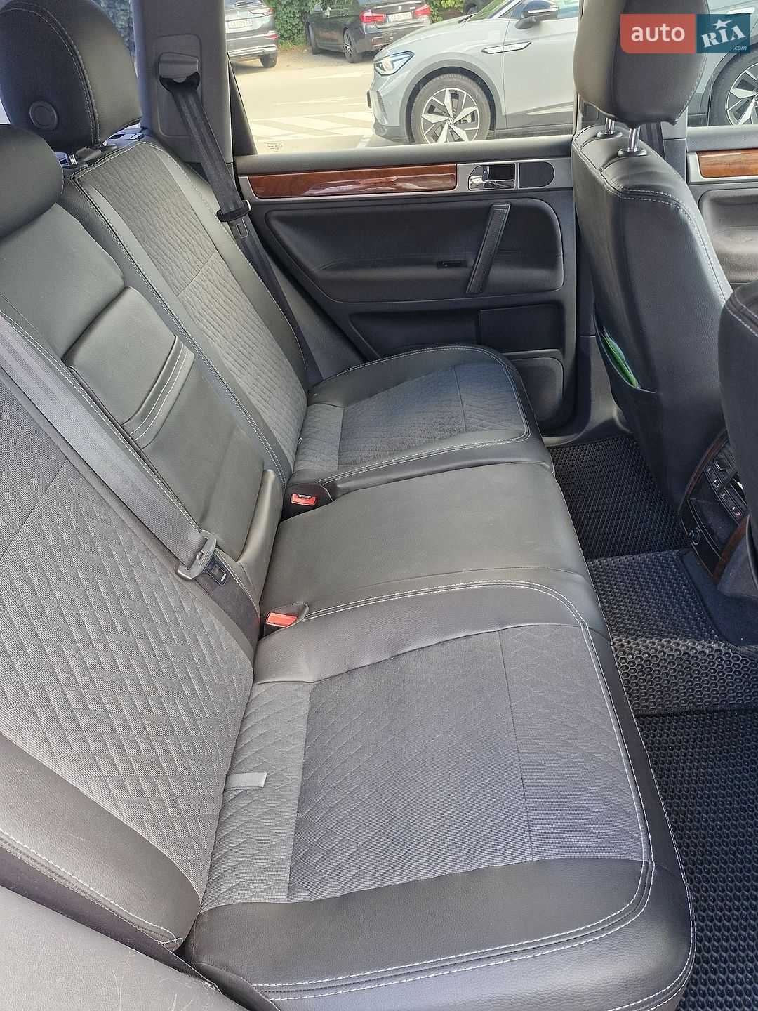 Volkswagen Touareg 2009 VIN WVGZZZ7LZ9D019896 фото оголошення 10 з 15