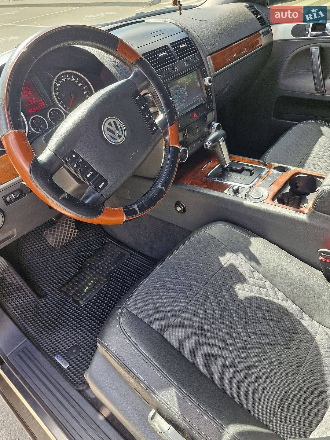 Volkswagen Touareg 2009 VIN WVGZZZ7LZ9D019896 фото оголошення 8 з 15