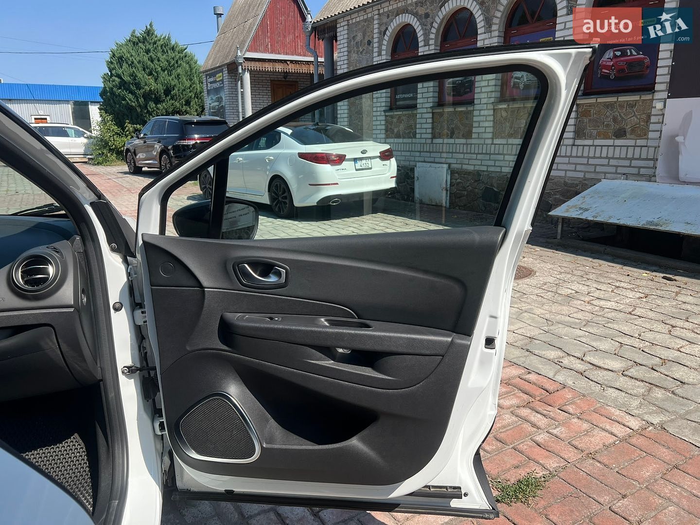 Renault Captur 2018 VIN VF12R951E60288015 фото оголошення 28 з 31
