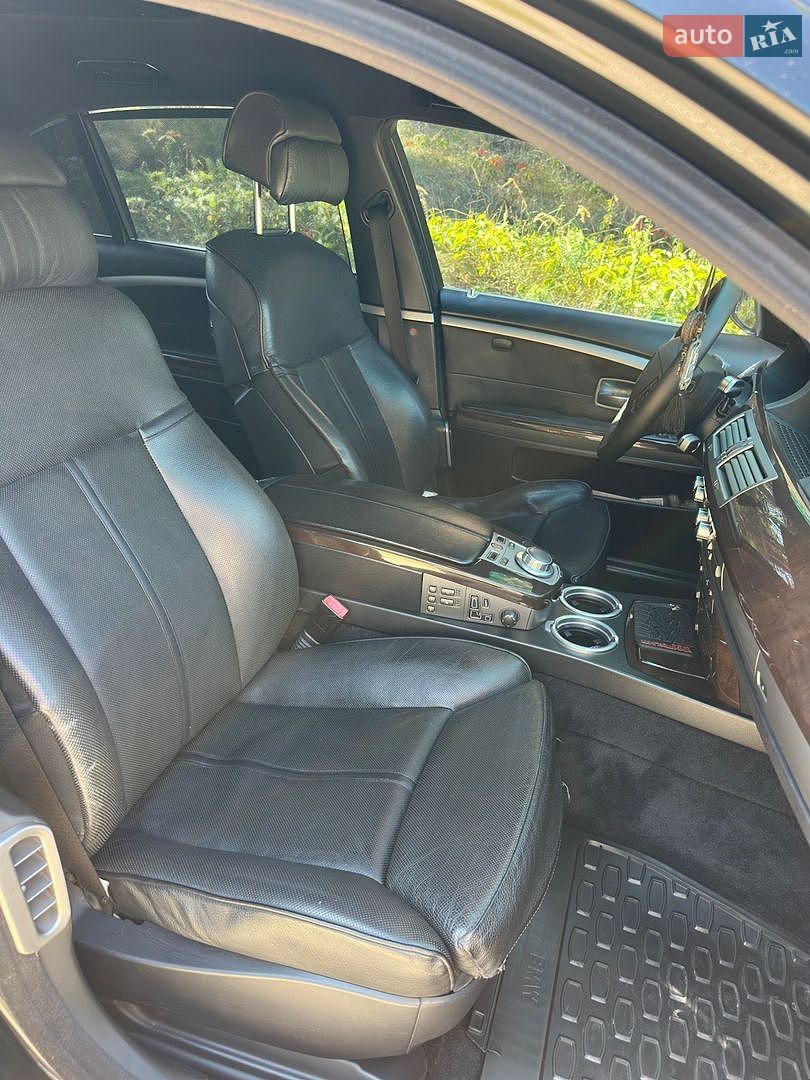 BMW 7 Series 2007 VIN WBAHN61020DT54856 фото оголошення 18 з 20