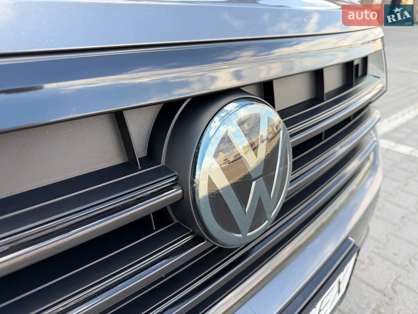 Volkswagen Touareg 2018 VIN WVGZZZCRZKD013622 фото оголошення 10 з 23