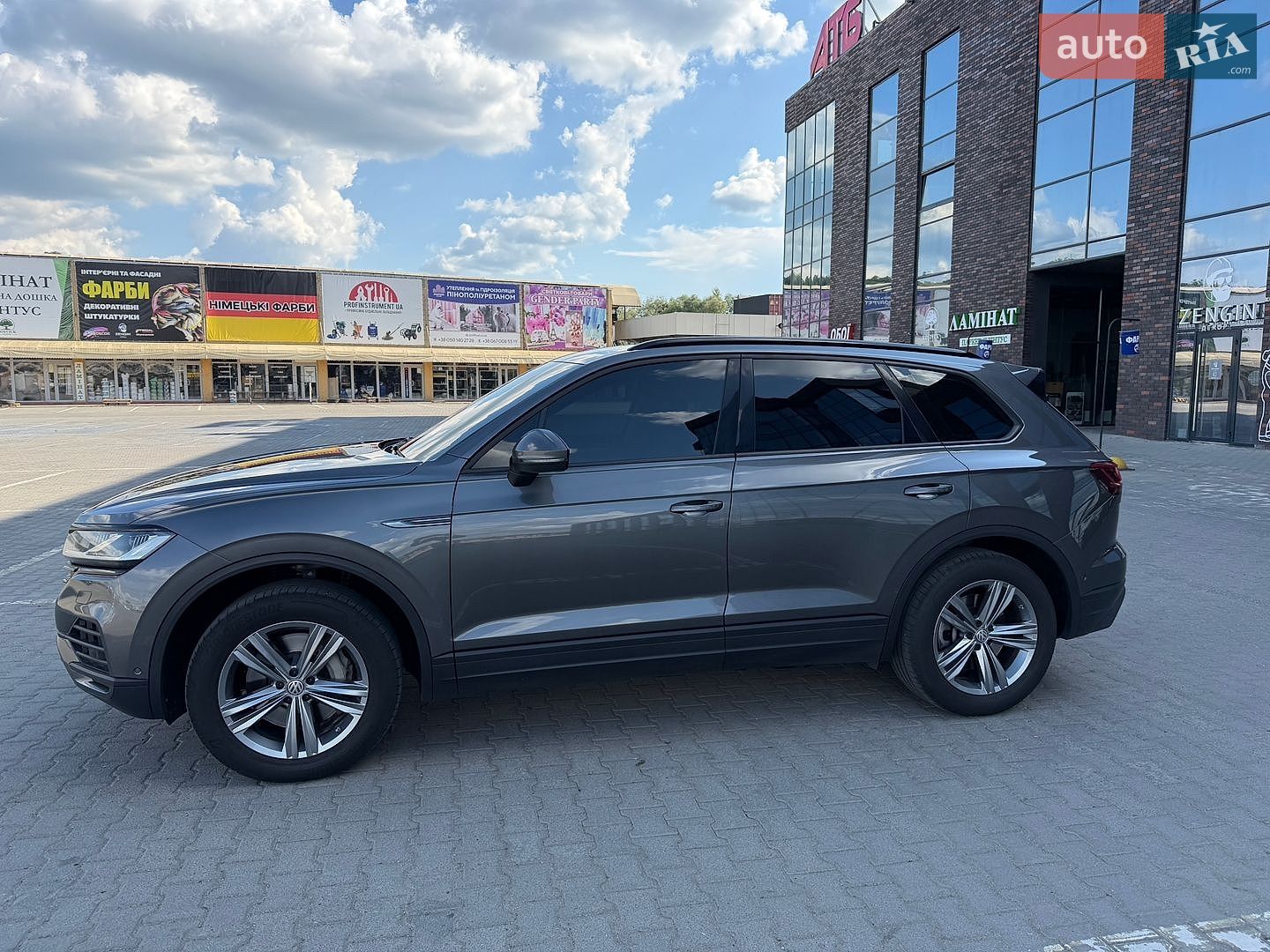 Volkswagen Touareg 2018 VIN WVGZZZCRZKD013622 фото оголошення 5 з 23