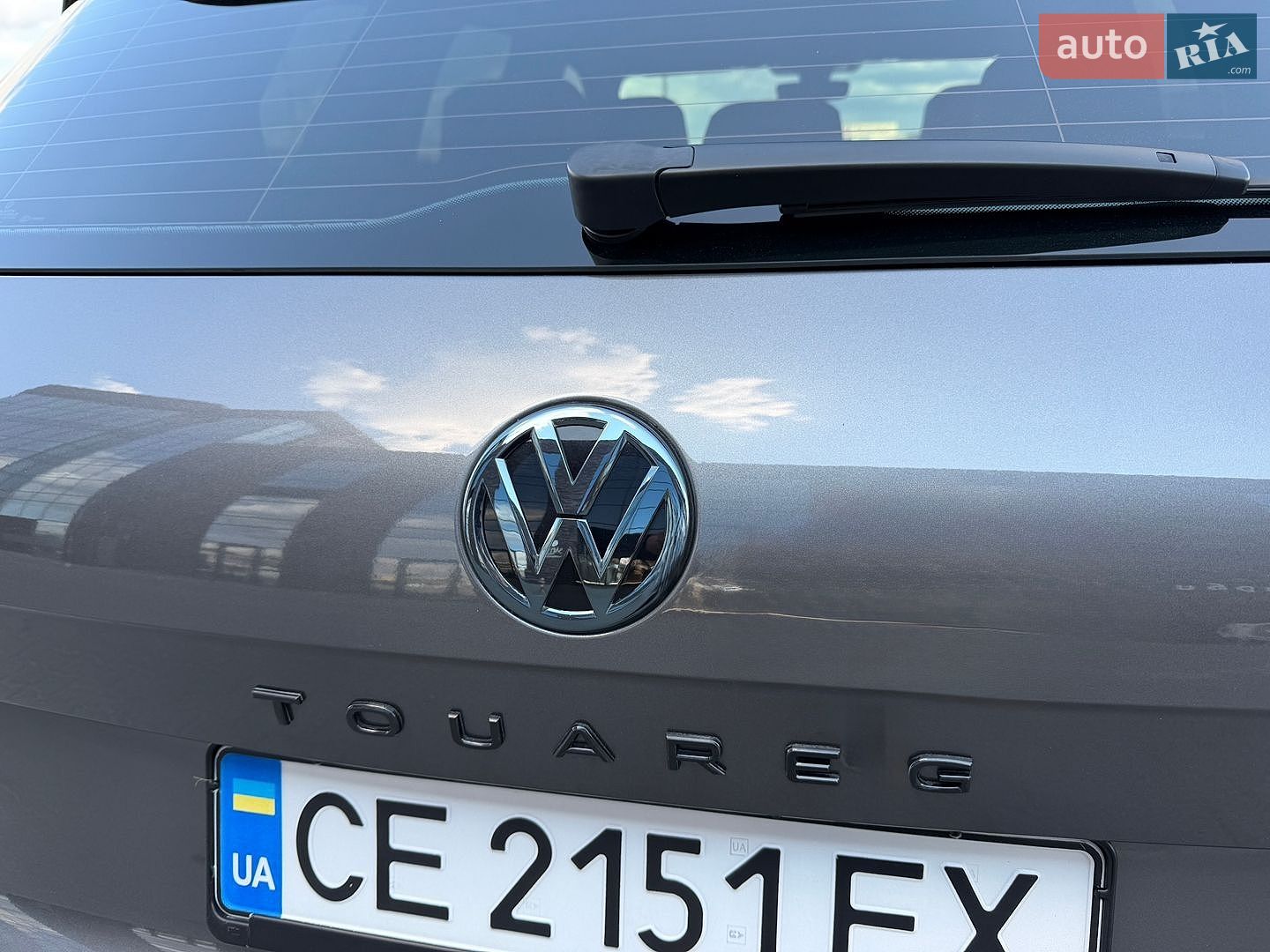 Volkswagen Touareg 2018 VIN WVGZZZCRZKD013622 фото оголошення 14 з 23