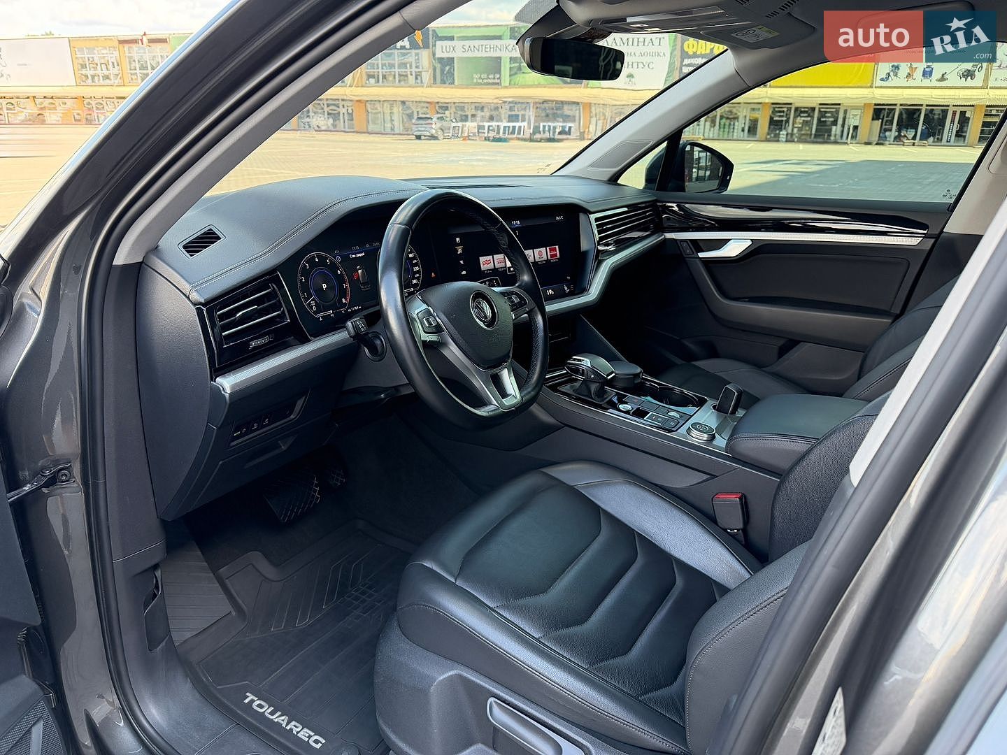 Volkswagen Touareg 2018 VIN WVGZZZCRZKD013622 фото оголошення 17 з 23