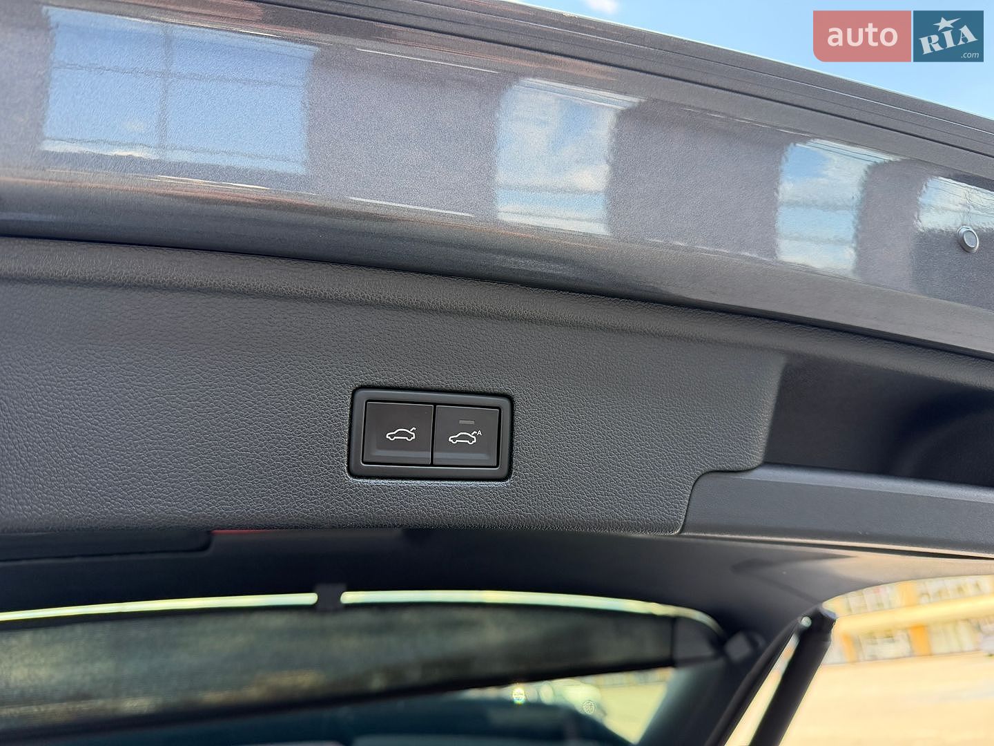 Volkswagen Touareg 2018 VIN WVGZZZCRZKD013622 фото оголошення 23 з 23