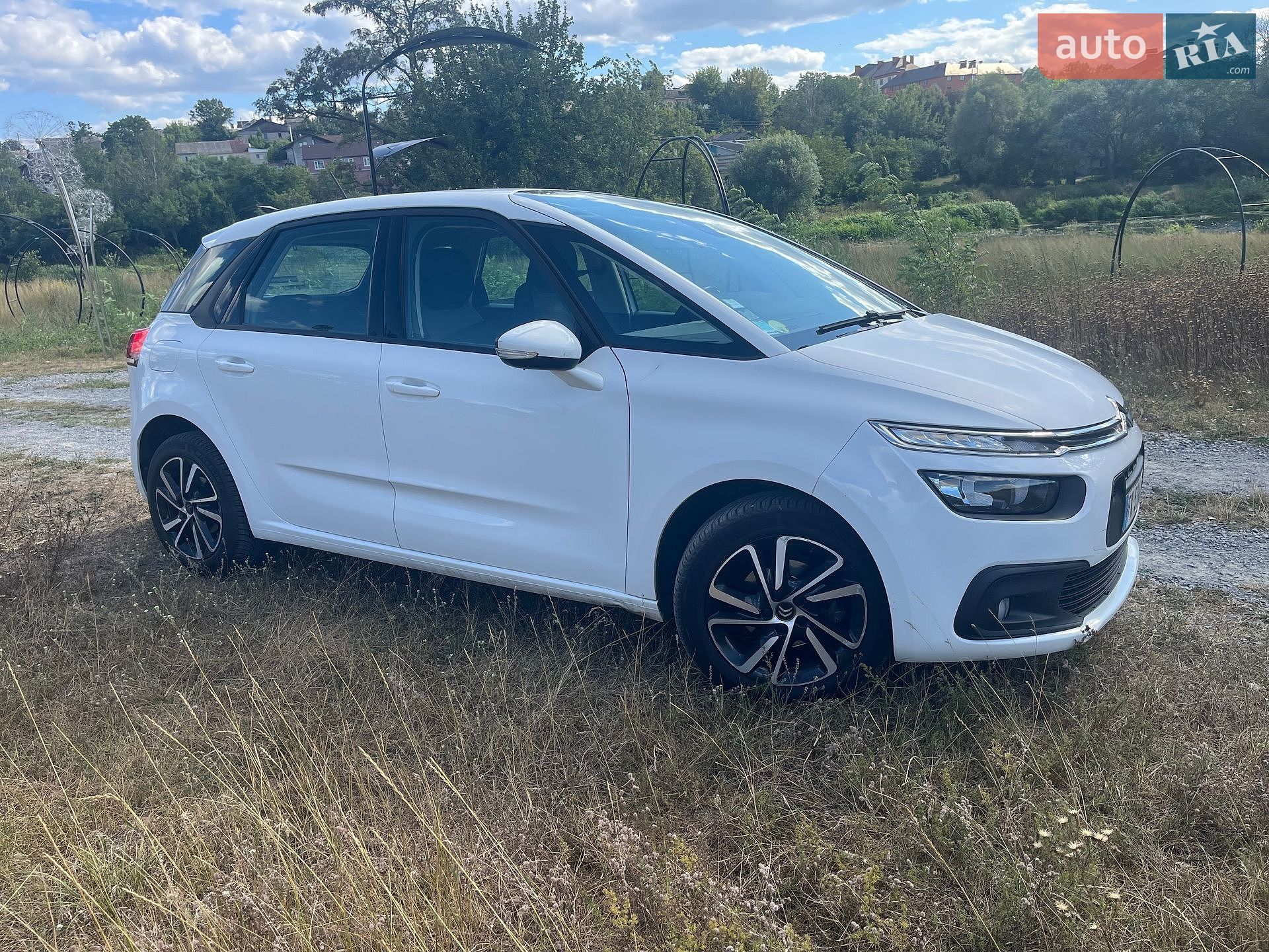 Citroen C4 SpaceTourer 2019 VIN VF73DYHZRKJ781871 фото оголошення 14 з 44