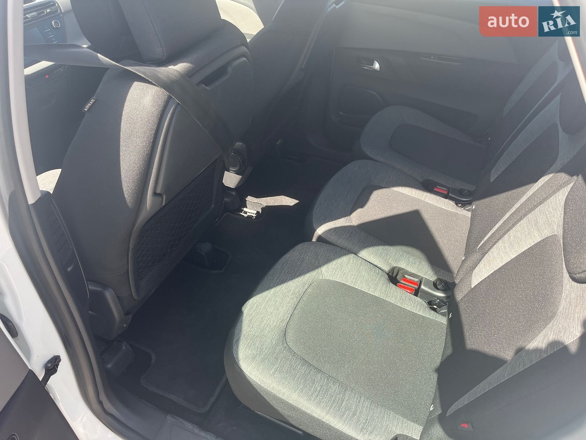 Citroen C4 SpaceTourer 2019 VIN VF73DYHZRKJ781871 фото оголошення 27 з 44