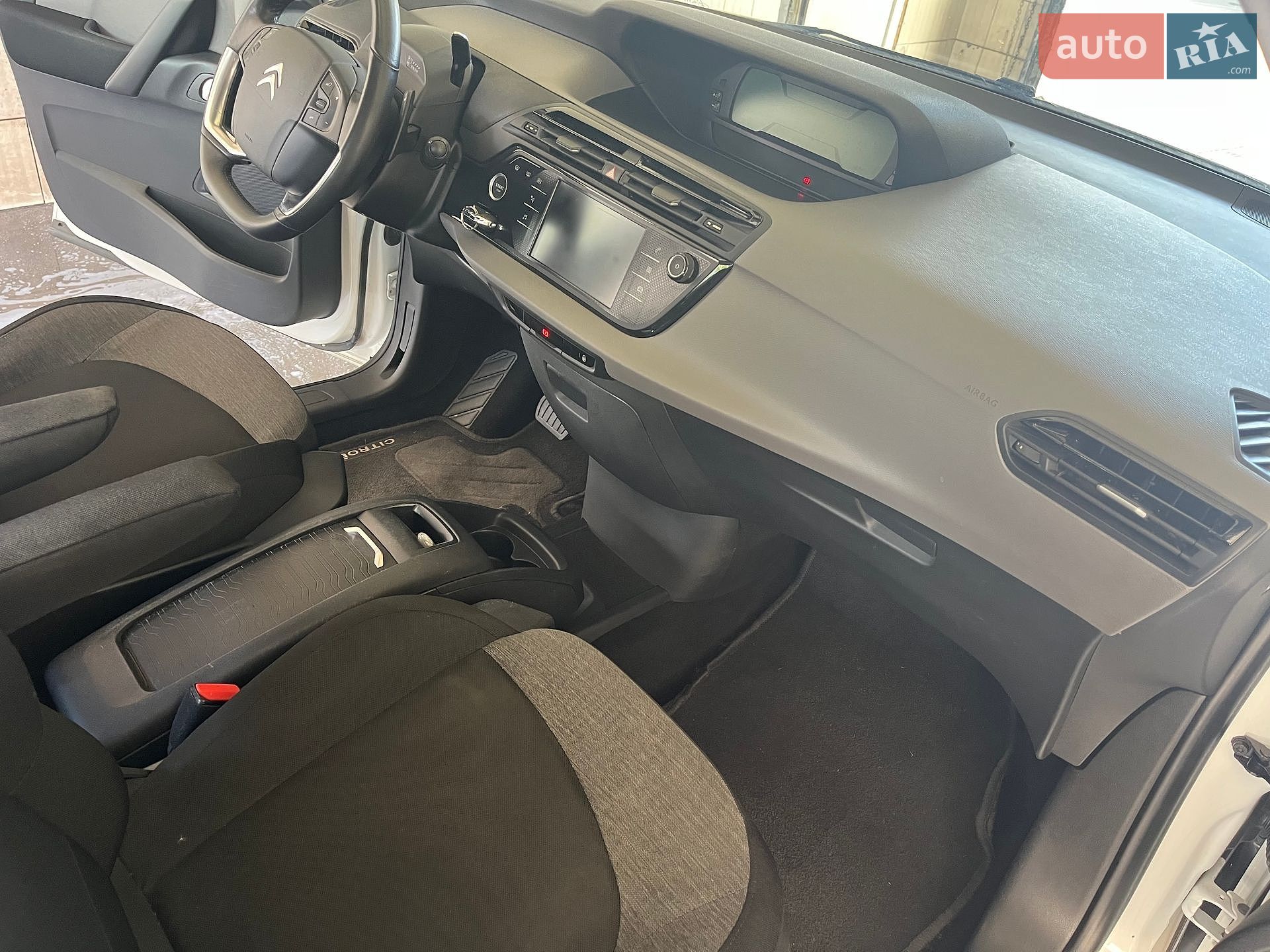 Citroen C4 SpaceTourer 2019 VIN VF73DYHZRKJ781871 фото оголошення 32 з 44