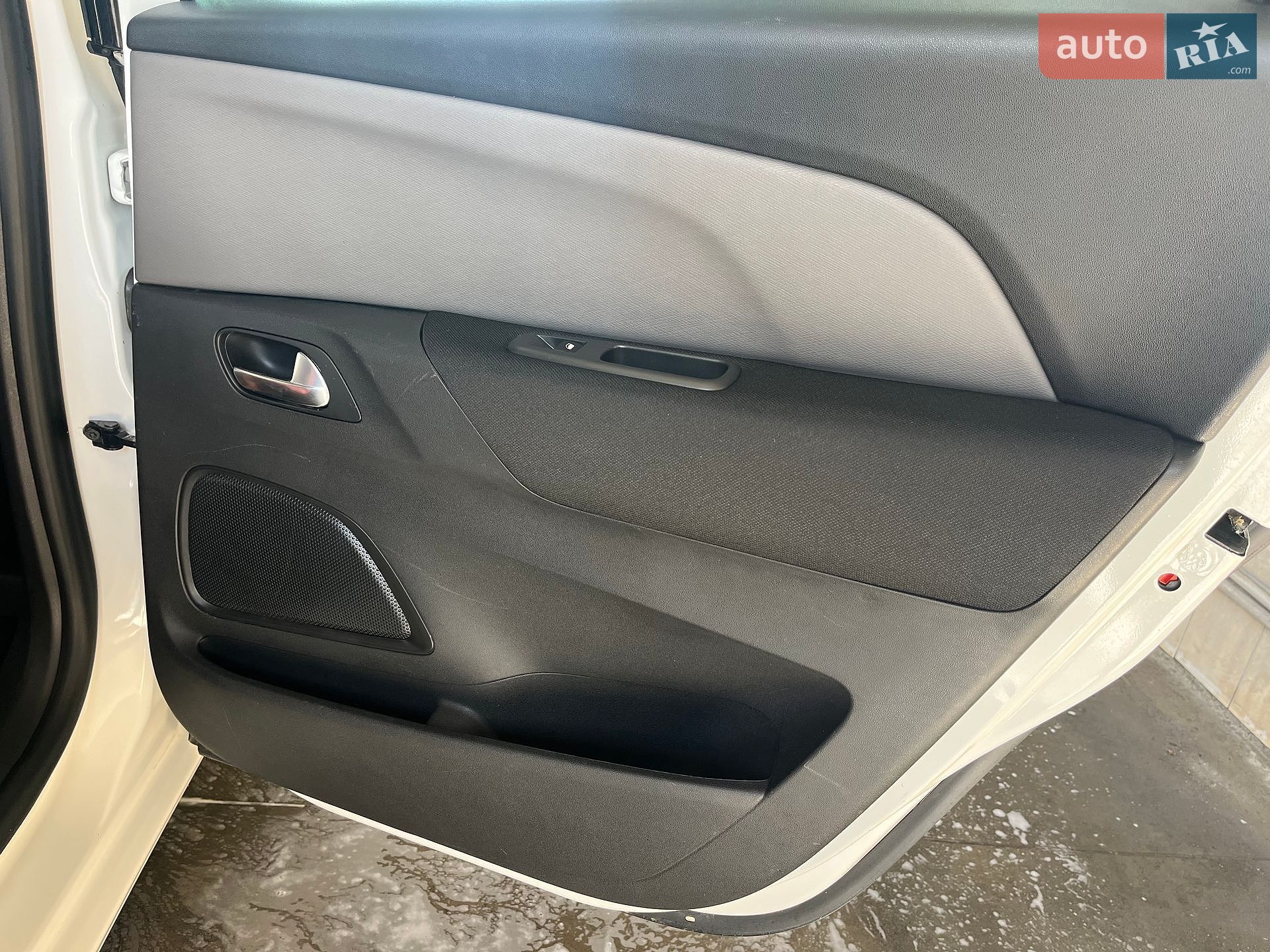 Citroen C4 SpaceTourer 2019 VIN VF73DYHZRKJ781871 фото оголошення 35 з 44