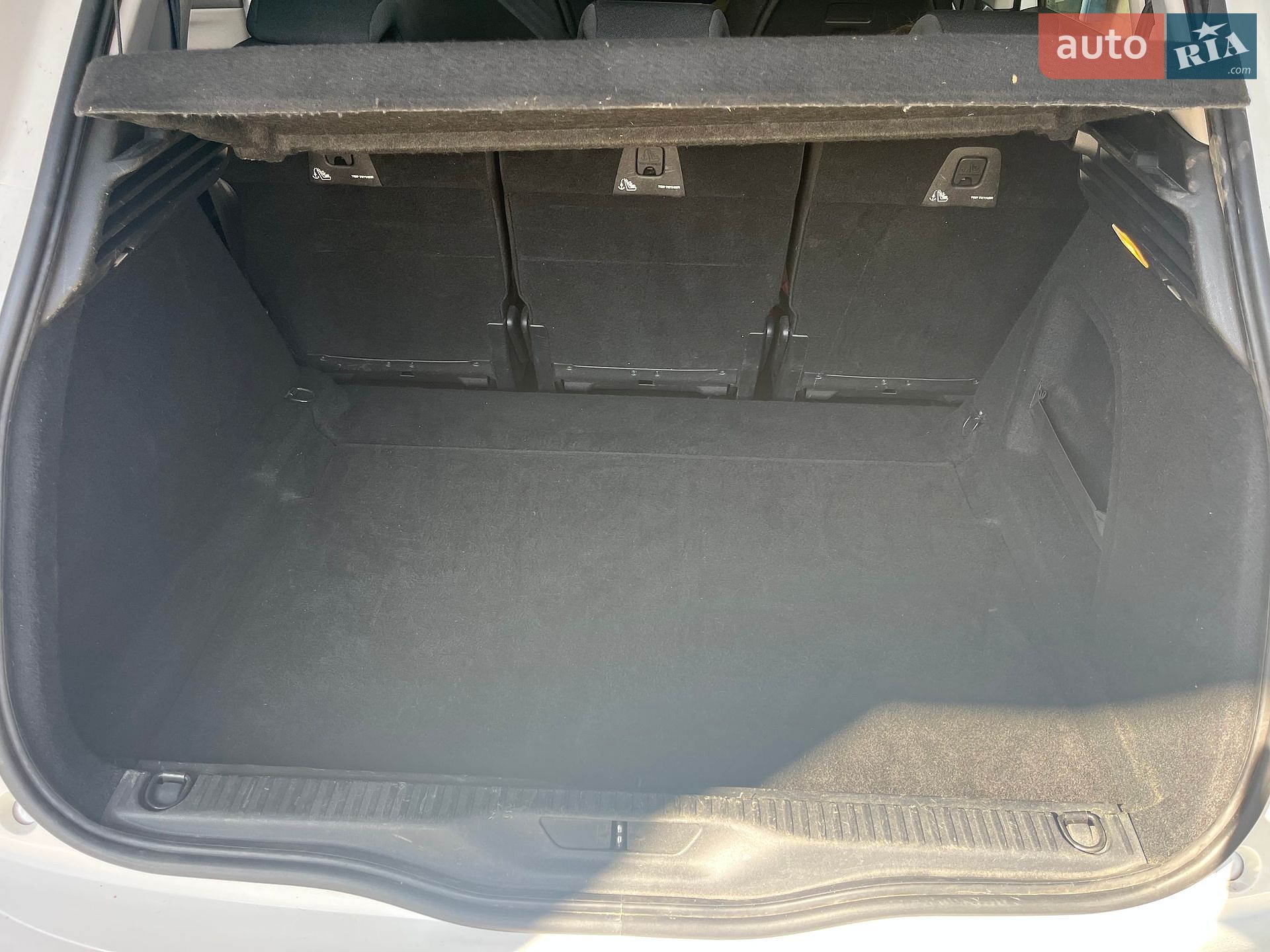 Citroen C4 SpaceTourer 2019 VIN VF73DYHZRKJ781871 фото оголошення 39 з 44