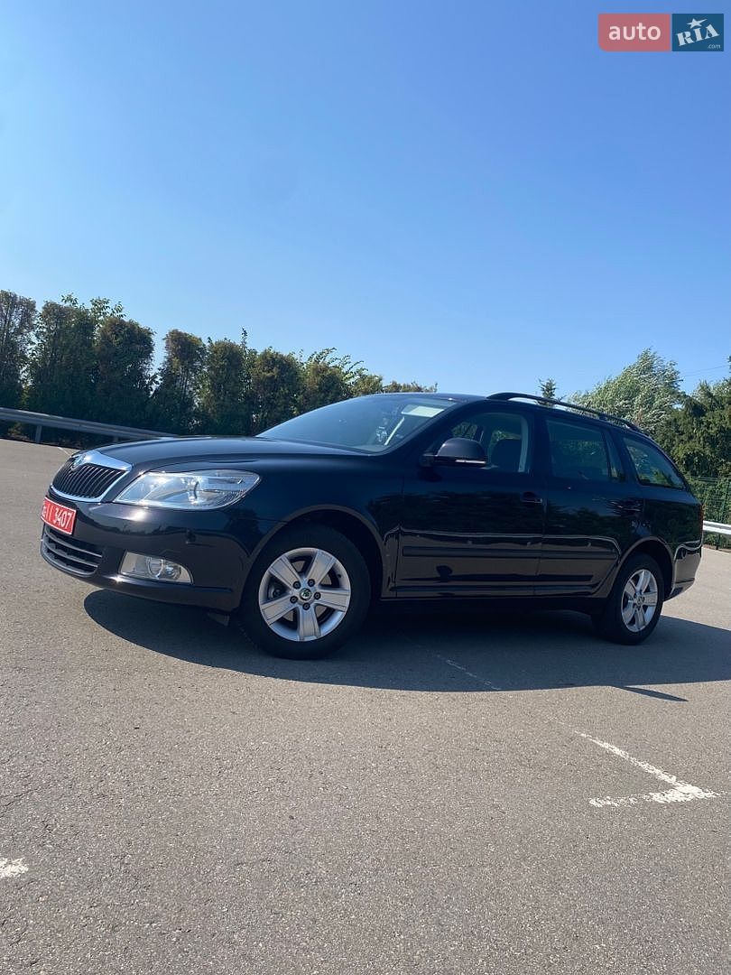 Skoda Octavia 2012 VIN TMBHJ61Z4D2062835 фото оголошення 2 з 48
