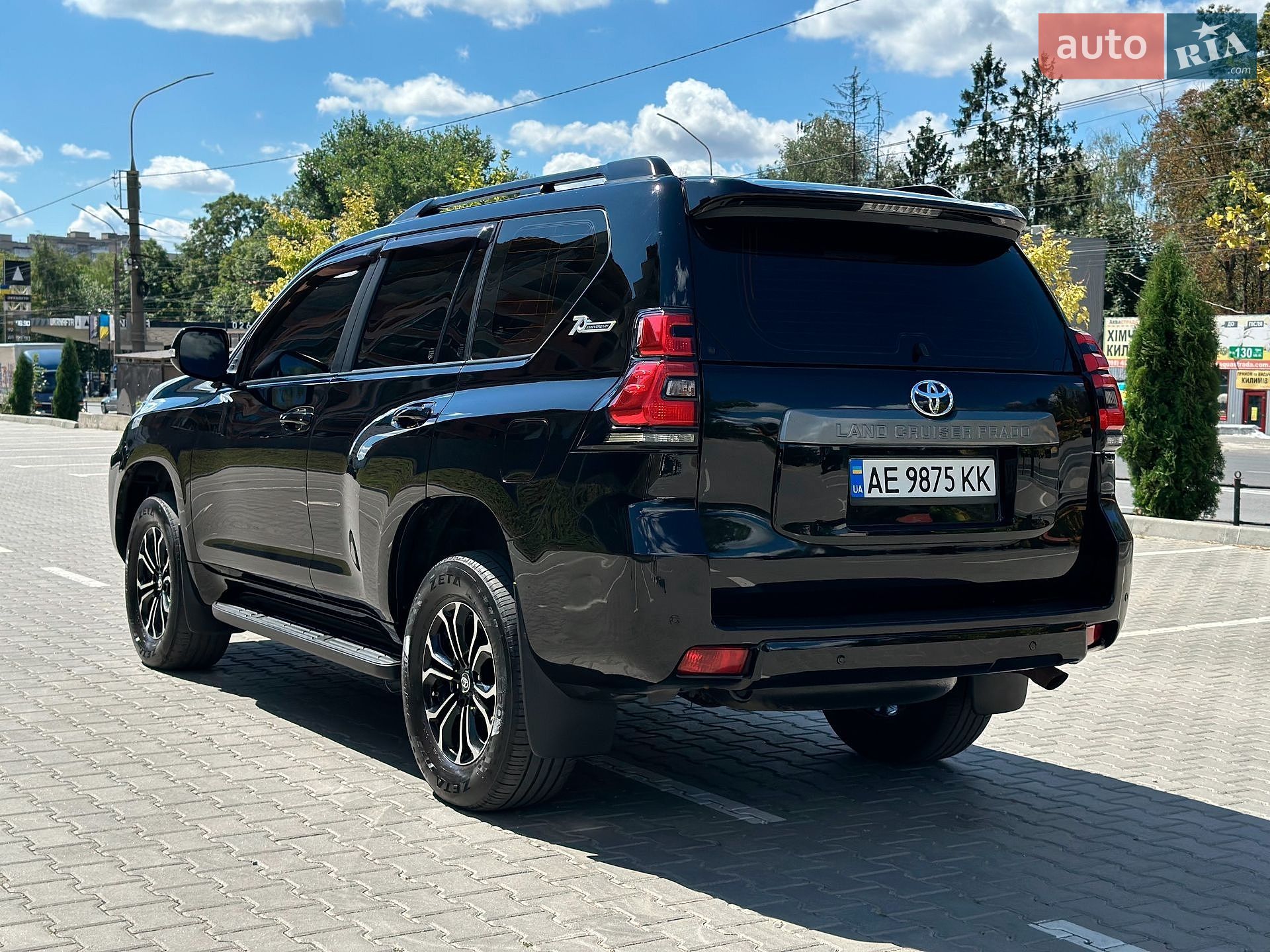 Toyota Land Cruiser Prado 2018 VIN JTEBX3FJ80K305154 фото оголошення 9 з 35