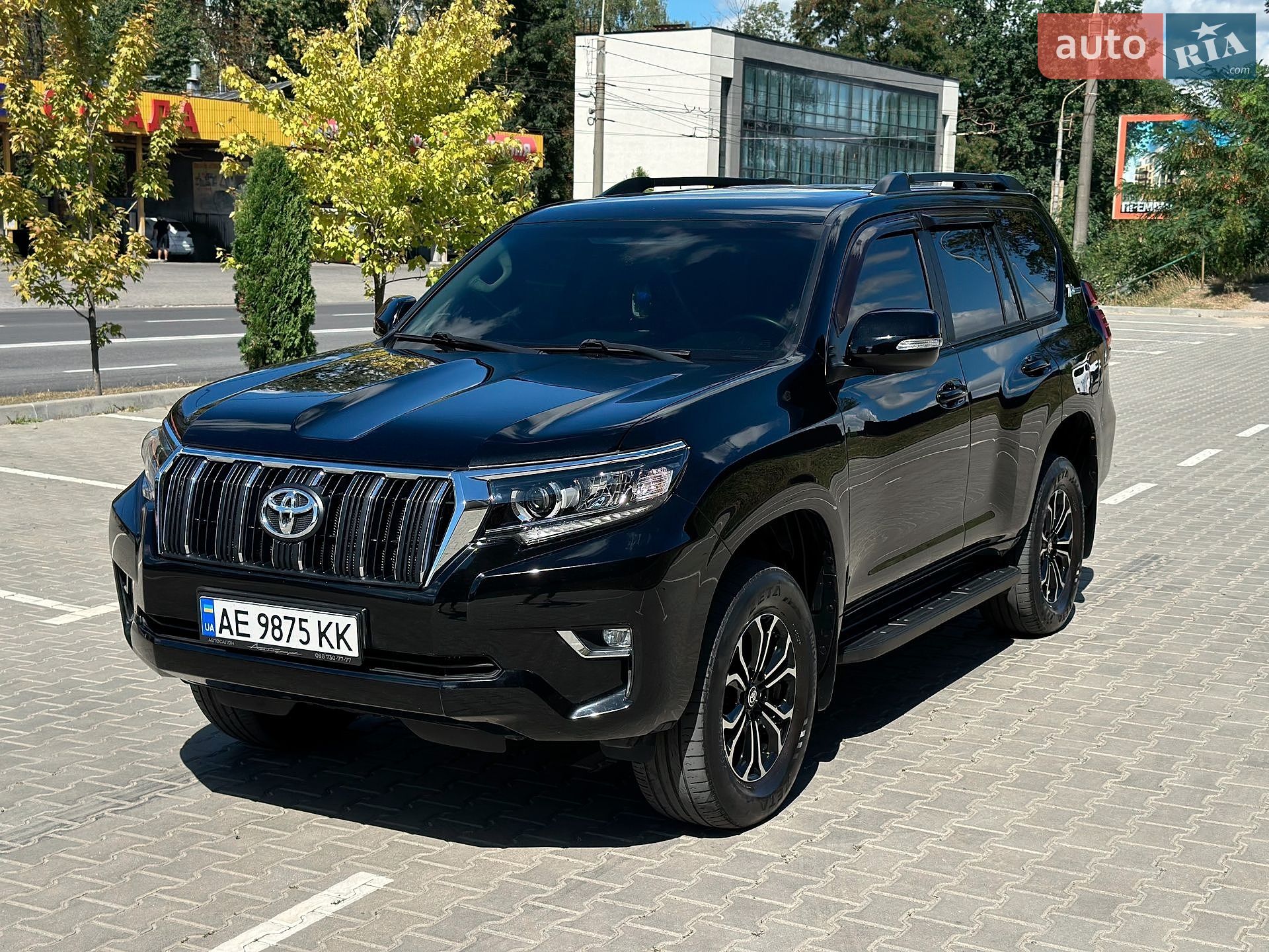 Toyota Land Cruiser Prado 2018 VIN JTEBX3FJ80K305154 фото оголошення 13 з 35
