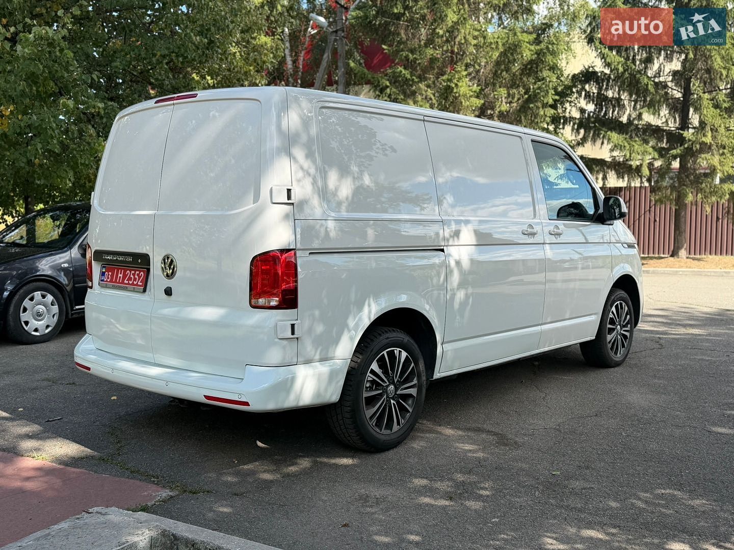 Volkswagen Transporter 2023 VIN WV1ZZZ7HZPH029257 фото оголошення 14 з 68