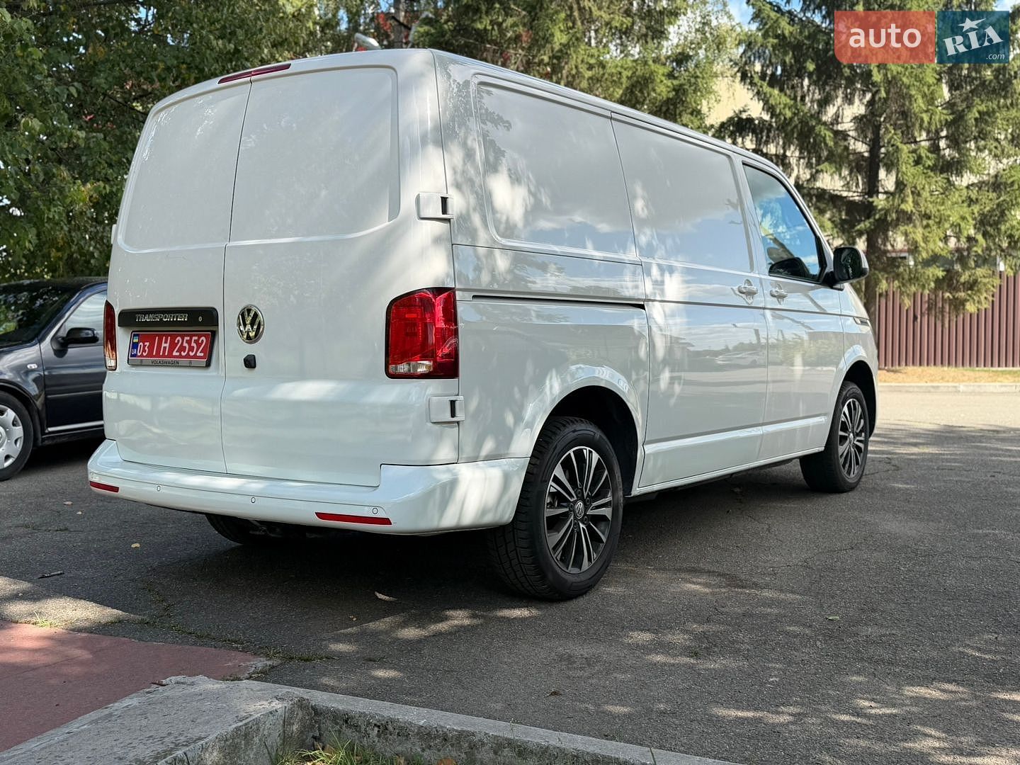 Volkswagen Transporter 2023 VIN WV1ZZZ7HZPH029257 фото оголошення 15 з 68