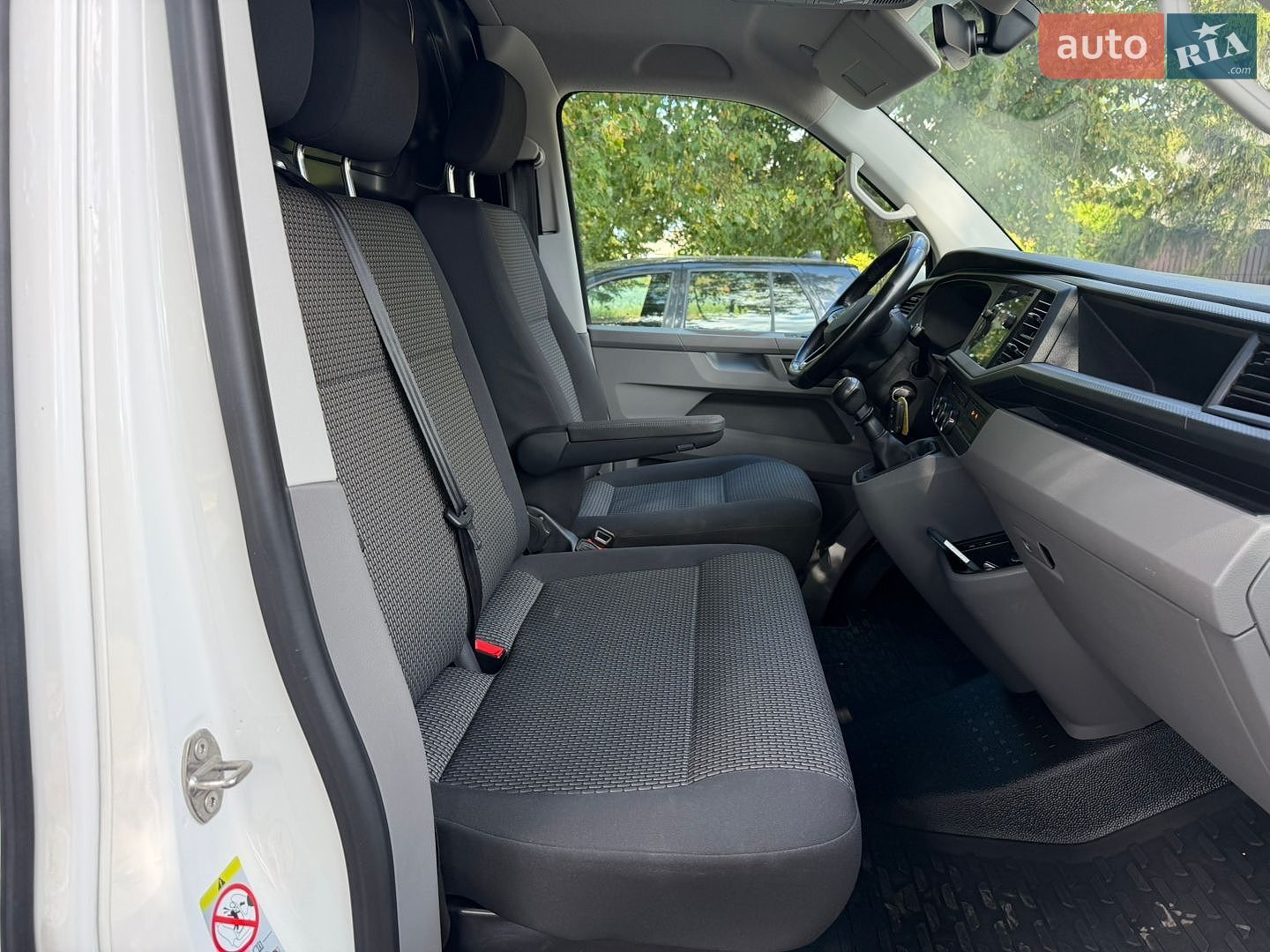 Volkswagen Transporter 2023 VIN WV1ZZZ7HZPH029257 фото оголошення 27 з 68