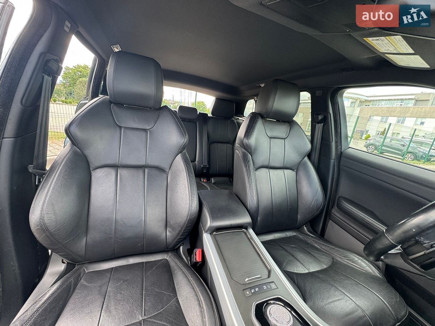 Land Rover Range Rover Evoque 2016 VIN SALVP2BG5HH196403 фото оголошення 11 з 19