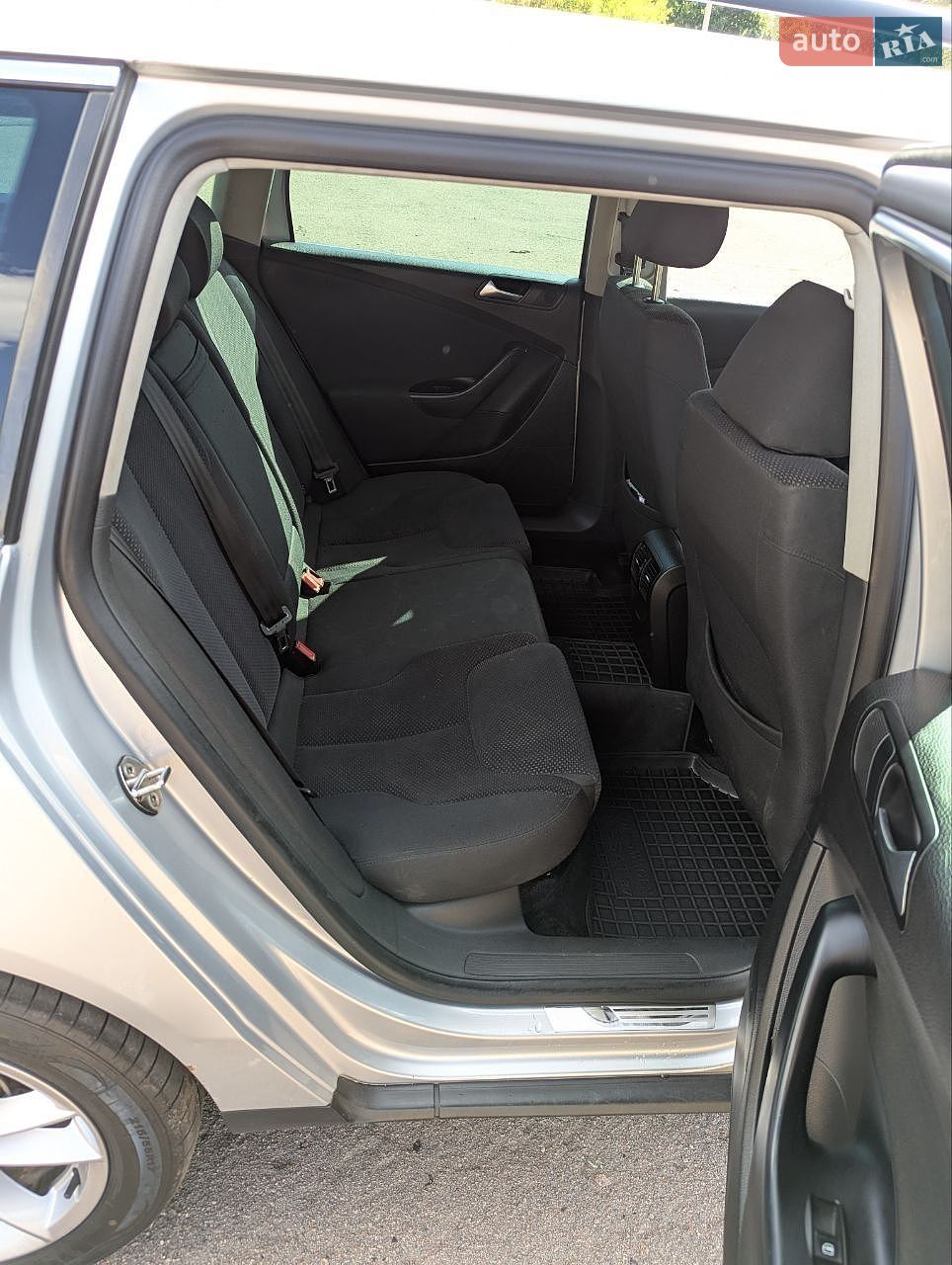 Volkswagen Passat 2010 VIN WVWZZZ3CZAE194127 фото оголошення 8 з 14