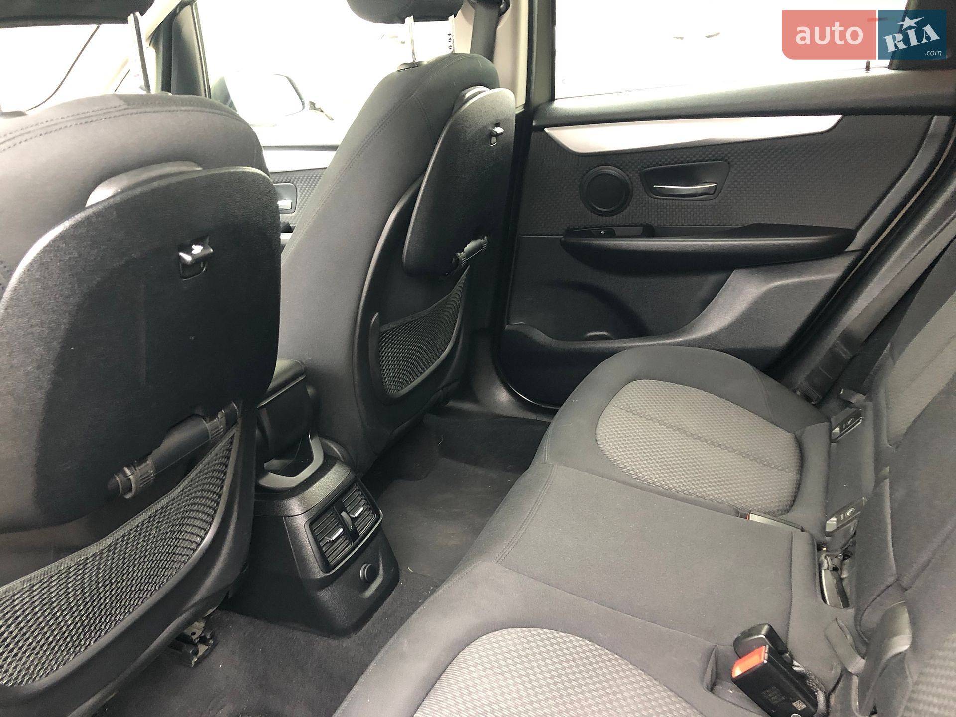 BMW 2 Series Active Tourer 2015 VIN WBA2C11040V519282 фото оголошення 7 з 9
