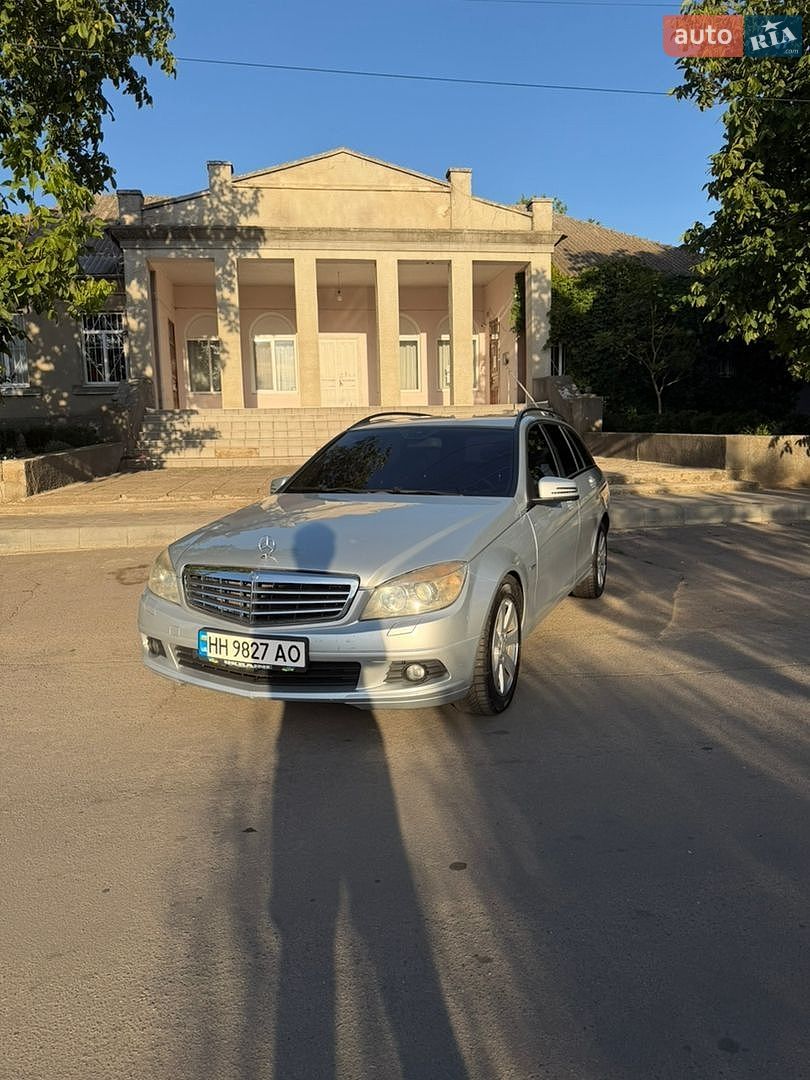 Mercedes-Benz C-Class 2009 VIN WDD2042451F385526 фото оголошення 2 з 14