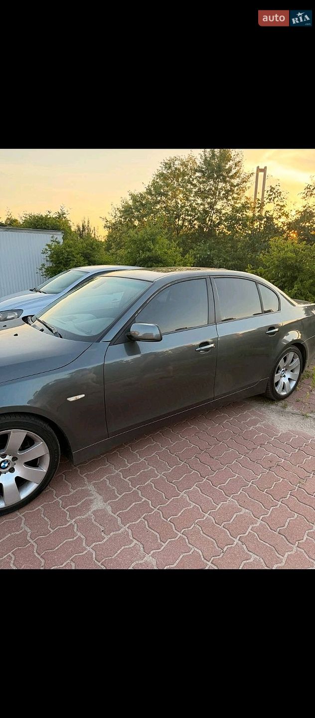 BMW 5 Series 2007 VIN WBANE73547CM58332 фото оголошення 9 з 10