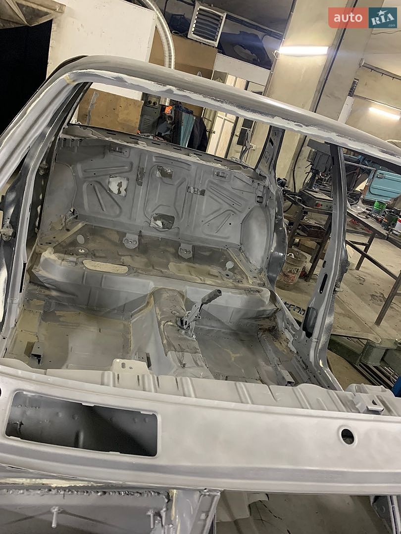 BMW 3 Series 1987 VIN WBAAC710602880352 фото оголошення 8 з 37