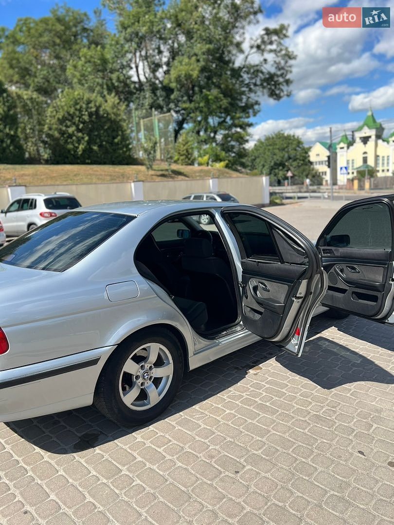 BMW 5 Series 1997 VIN WBADD31030BU25252 фото оголошення 8 з 19