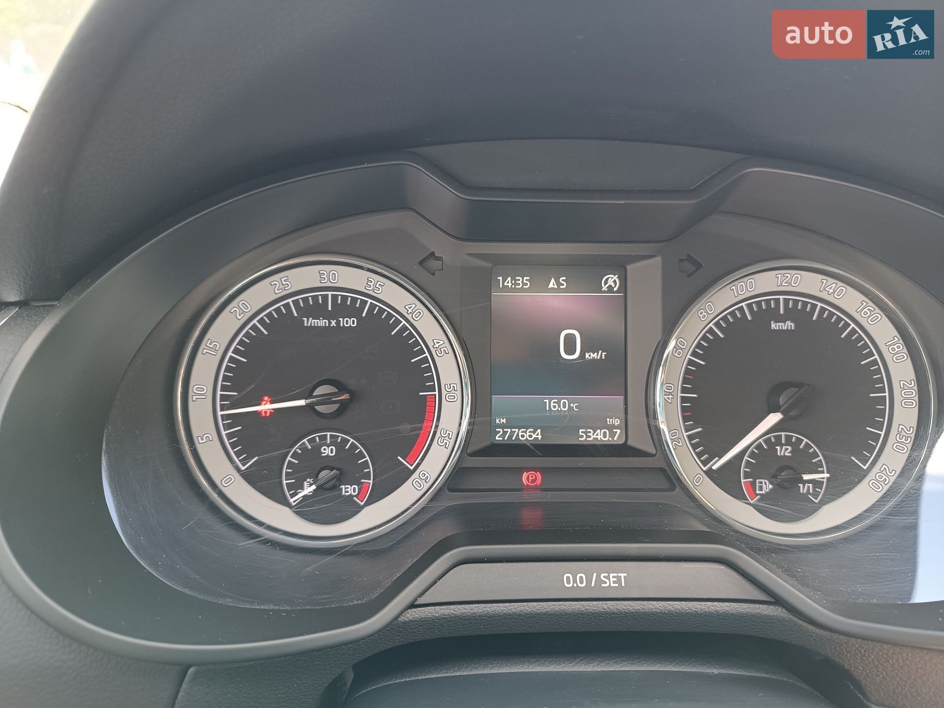 Skoda Octavia 2018 VIN TMBJJ9NE0J0266873 фото оголошення 5 з 40