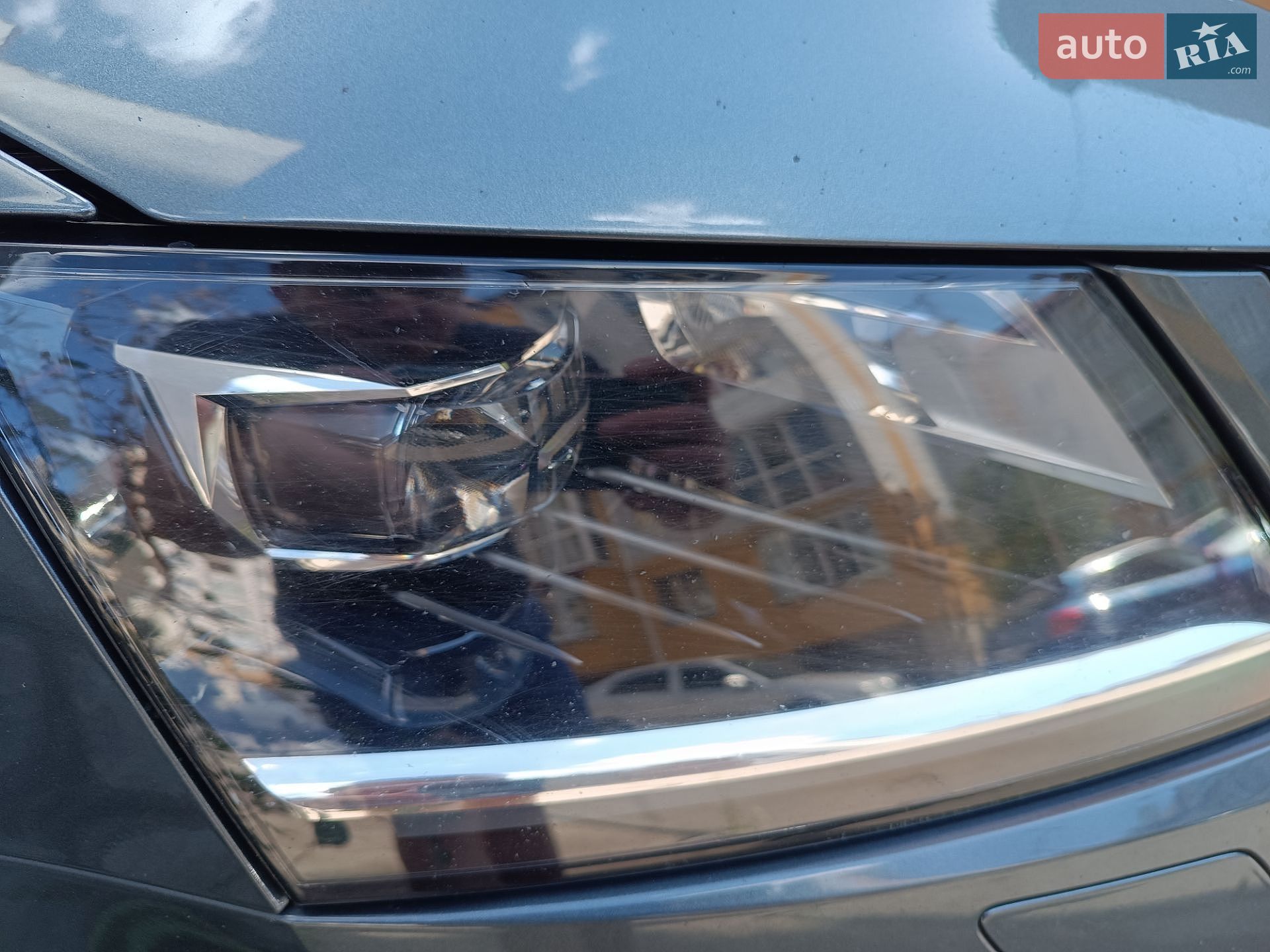 Skoda Octavia 2018 VIN TMBJJ9NE0J0266873 фото оголошення 27 з 40