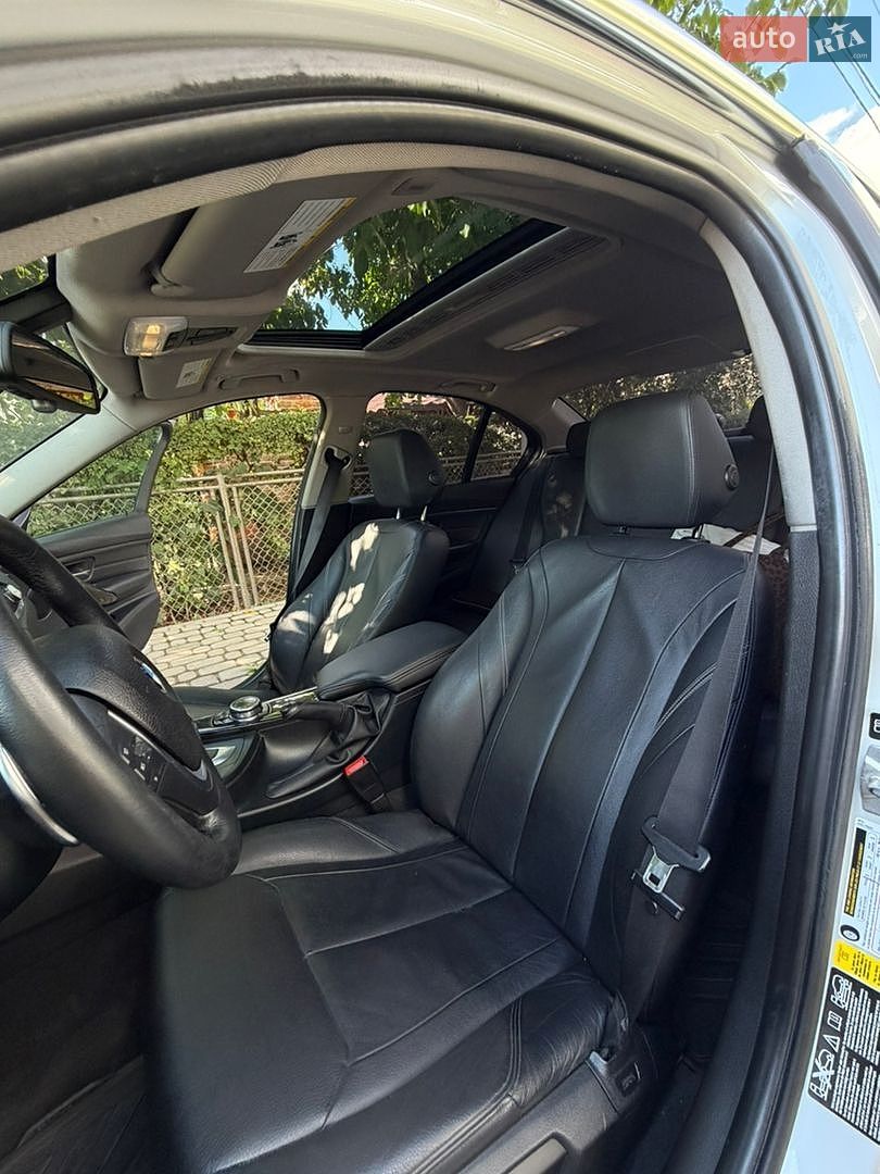 BMW 3 Series 2013 VIN WBA3D5C5XEKX98103 фото оголошення 18 з 43