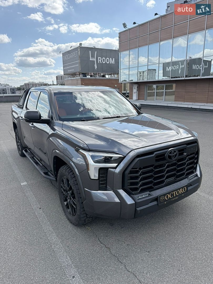 Toyota Tundra 2023 VIN 5TFLA5DB9PX088258 фото оголошення 2 з 19