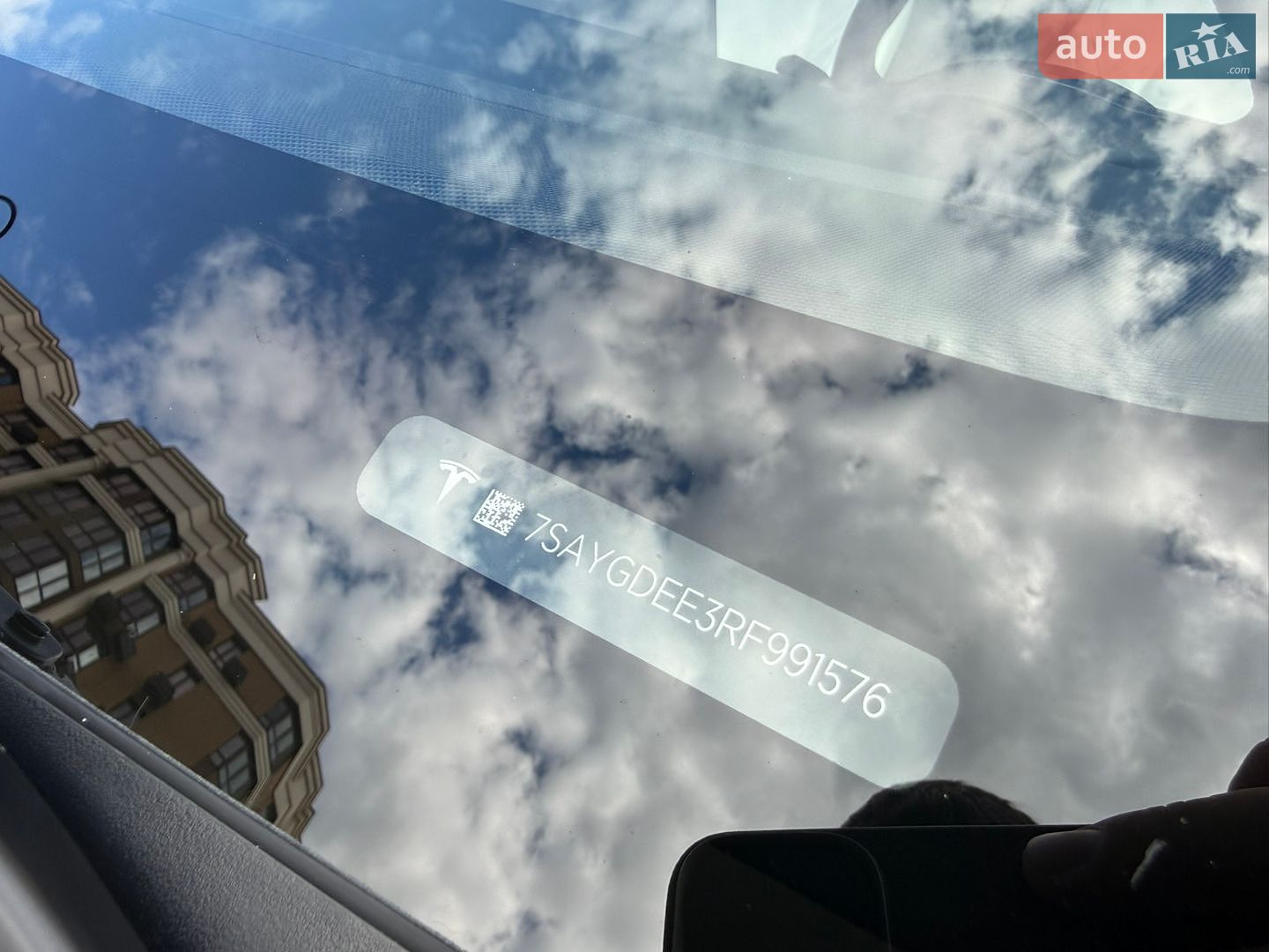 Tesla Model Y 2024 VIN 7SAYGDEE3RF991576 фото оголошення 34 з 43