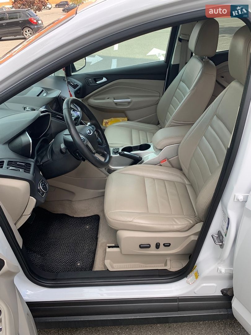 Ford C-Max 2015 VIN 1FADP5BU1FL113303 фото оголошення 16 з 32