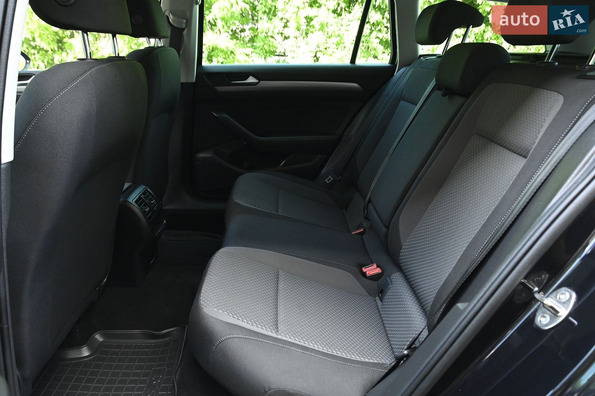 Volkswagen Passat 2021 VIN WVWZZZ3CZME122593 фото оголошення 27 з 41