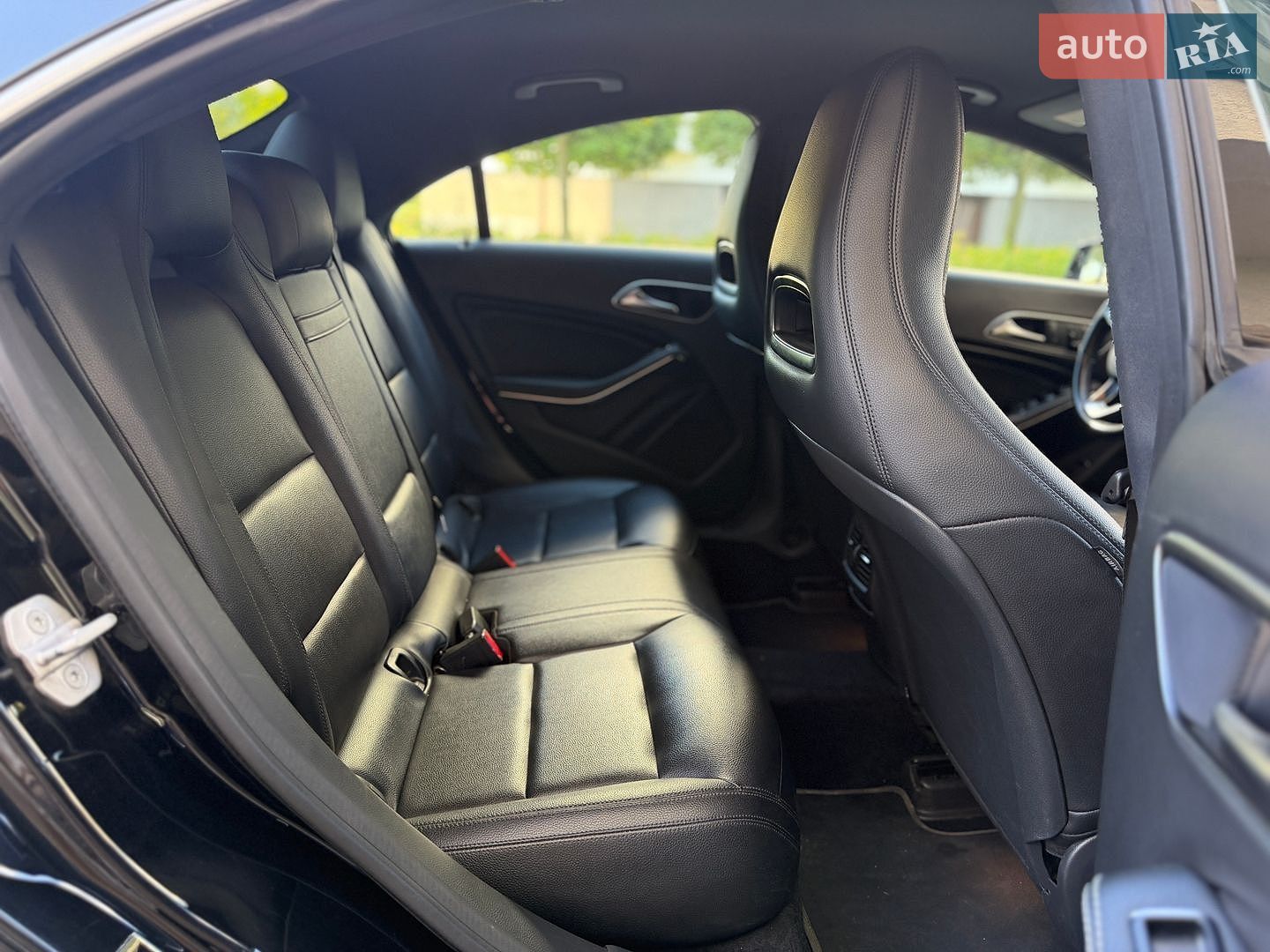 Mercedes-Benz CLA-Class 2015 VIN WDDSJ4EB5FN200140 фото оголошення 41 з 43