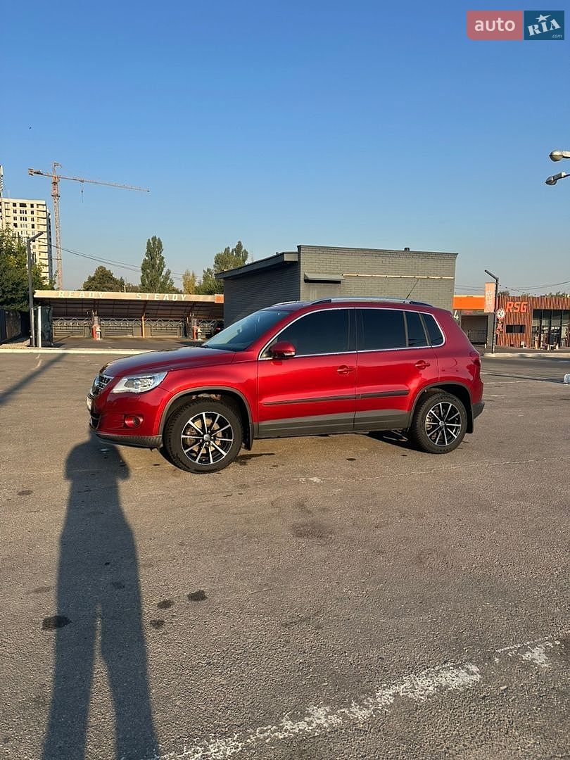 Volkswagen Tiguan 2010 VIN WVGZZZ5NZBW012317 фото оголошення 7 з 19