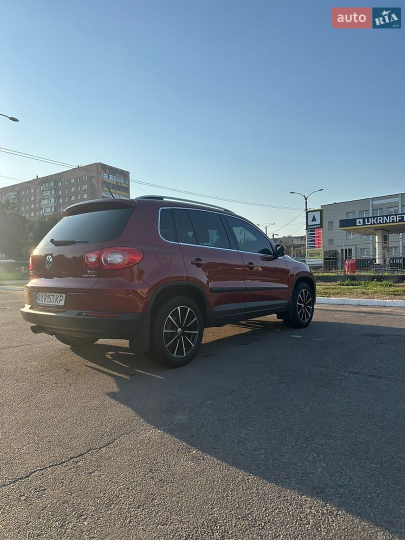 Volkswagen Tiguan 2010 VIN WVGZZZ5NZBW012317 фото оголошення 9 з 19