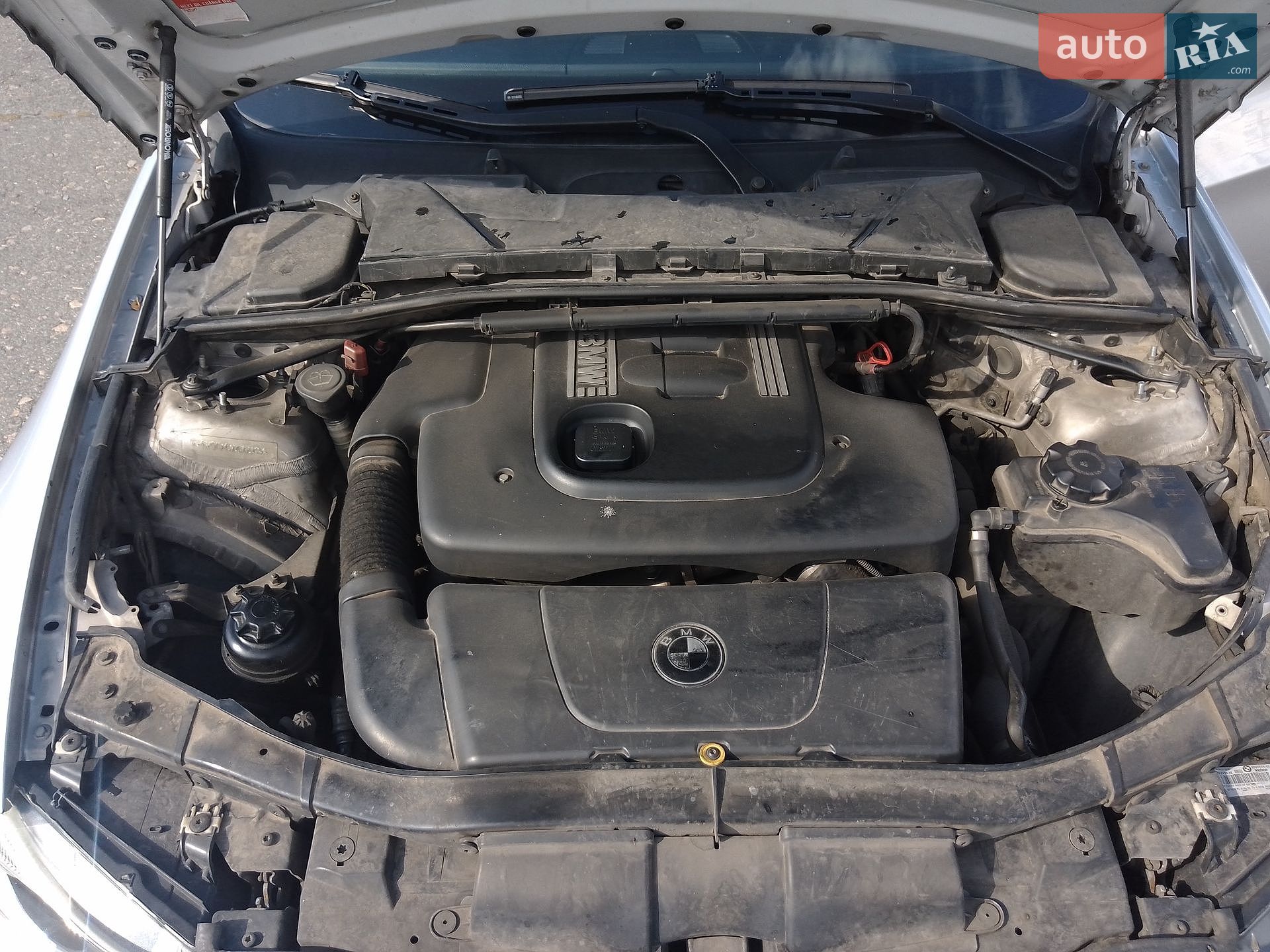 BMW 3 Series 2006 VIN WBAVU31020KZ05612 фото оголошення 3 з 25
