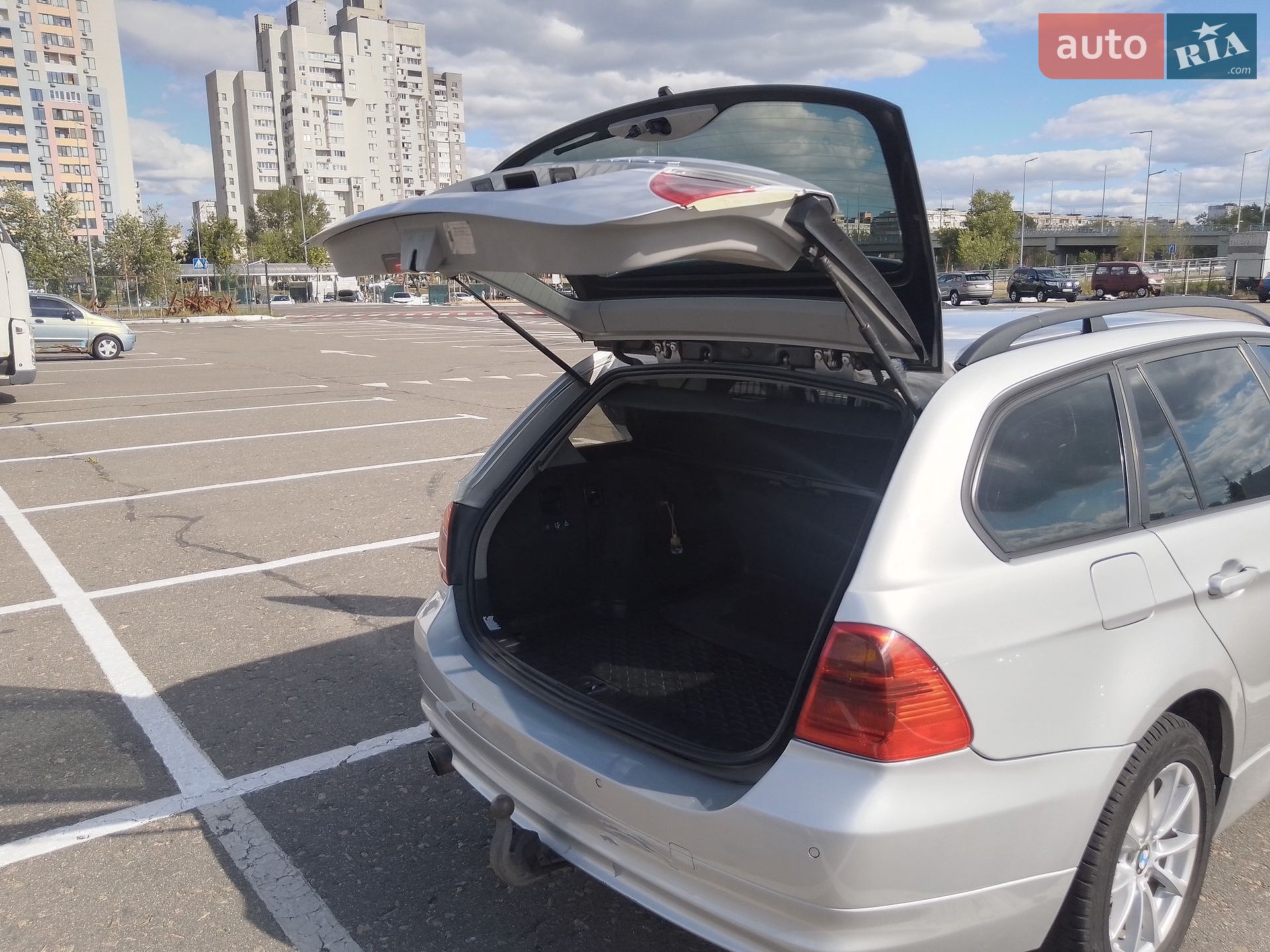 BMW 3 Series 2006 VIN WBAVU31020KZ05612 фото оголошення 12 з 25