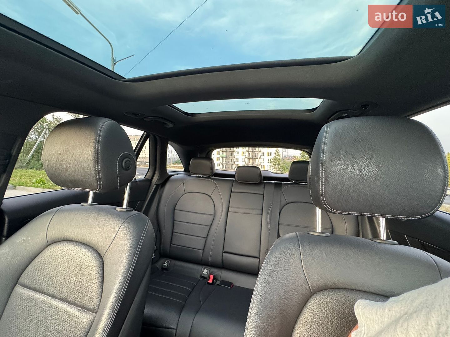 Mercedes-Benz GLC-Class 2017 VIN WDC0G4JB0JV020962 фото оголошення 3 з 14