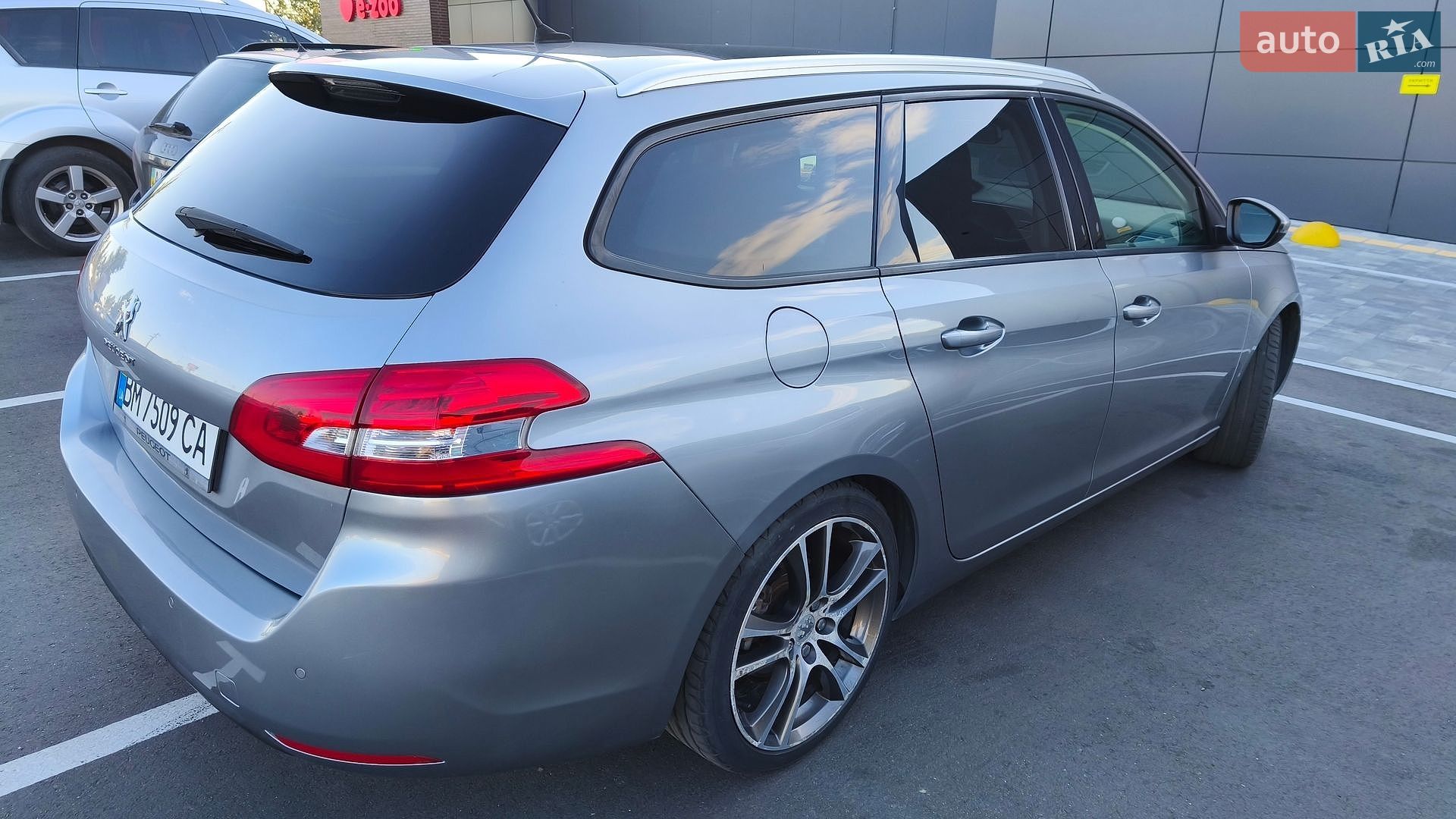 Peugeot 308 2015 VIN VF3LCBHZHFS341713 фото оголошення 11 з 28