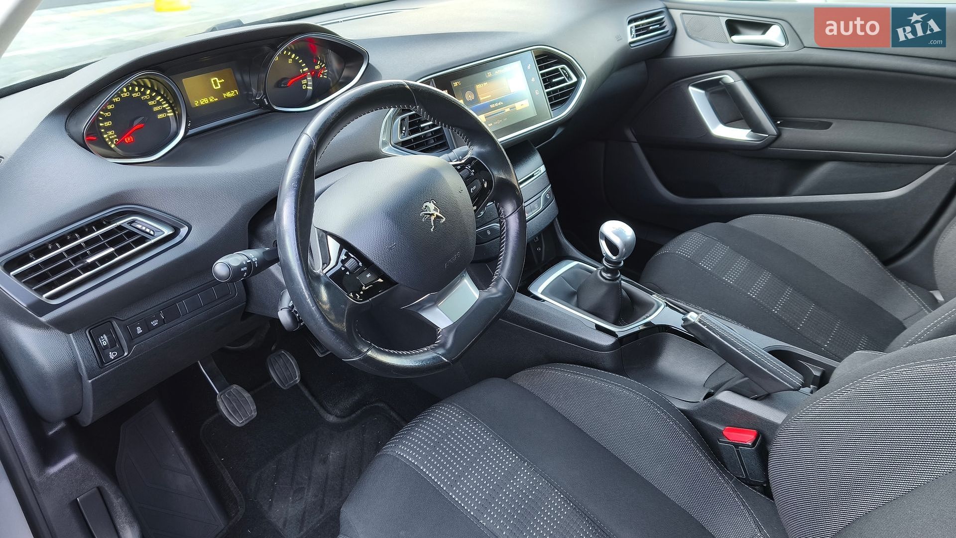 Peugeot 308 2015 VIN VF3LCBHZHFS341713 фото оголошення 12 з 28