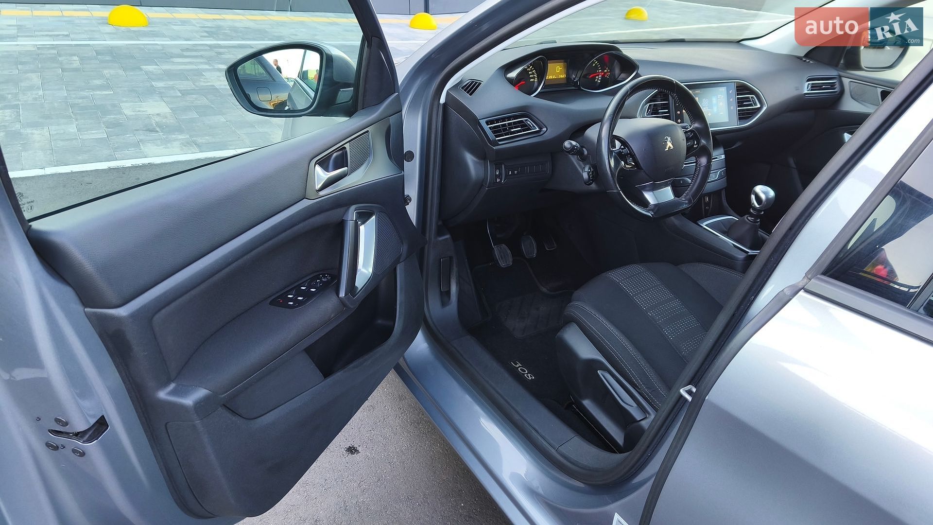 Peugeot 308 2015 VIN VF3LCBHZHFS341713 фото оголошення 13 з 28